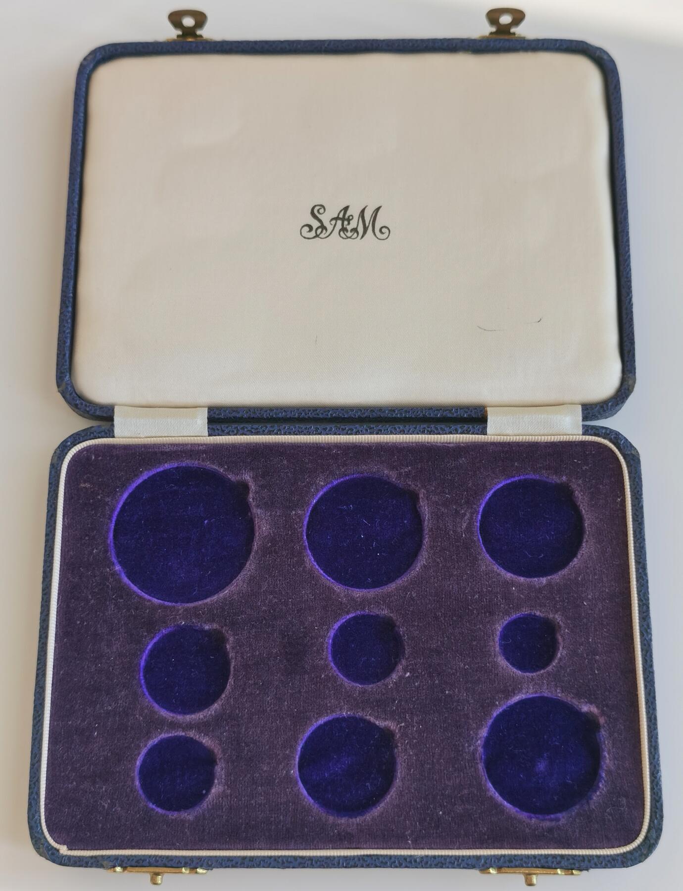 博洋堂世界钱币拍卖第086期（全场包邮） NGC PF64-66 英属南非1953年女王登基纪念套币 伊丽莎白二世 5先令-1/4便士 唯美的青年女王肖像一套集齐 状态一绝 女王版高分难得 附带原始绒布盒 套币玩家不容错过