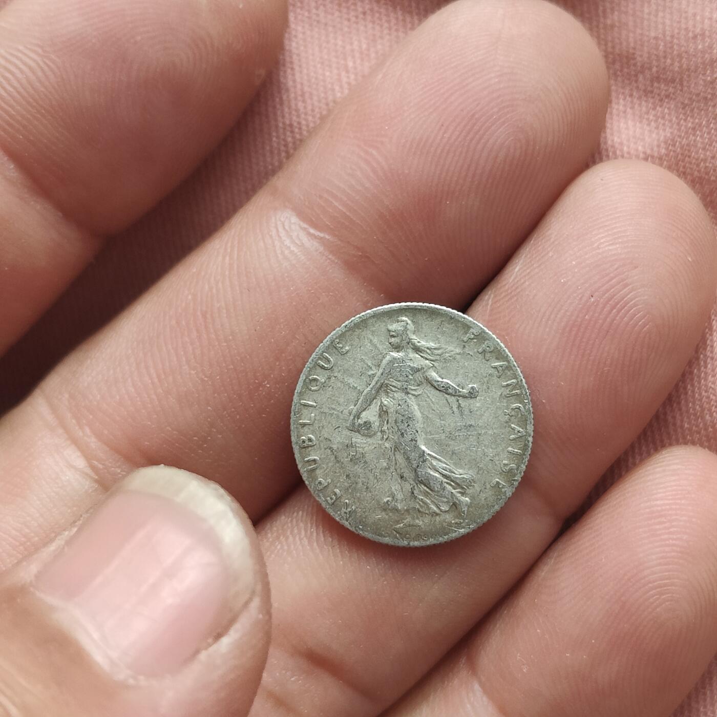 英雄古币捡漏专场第一期无押金可累计捡漏，全场50包邮，偏远地区除外。 法国银币