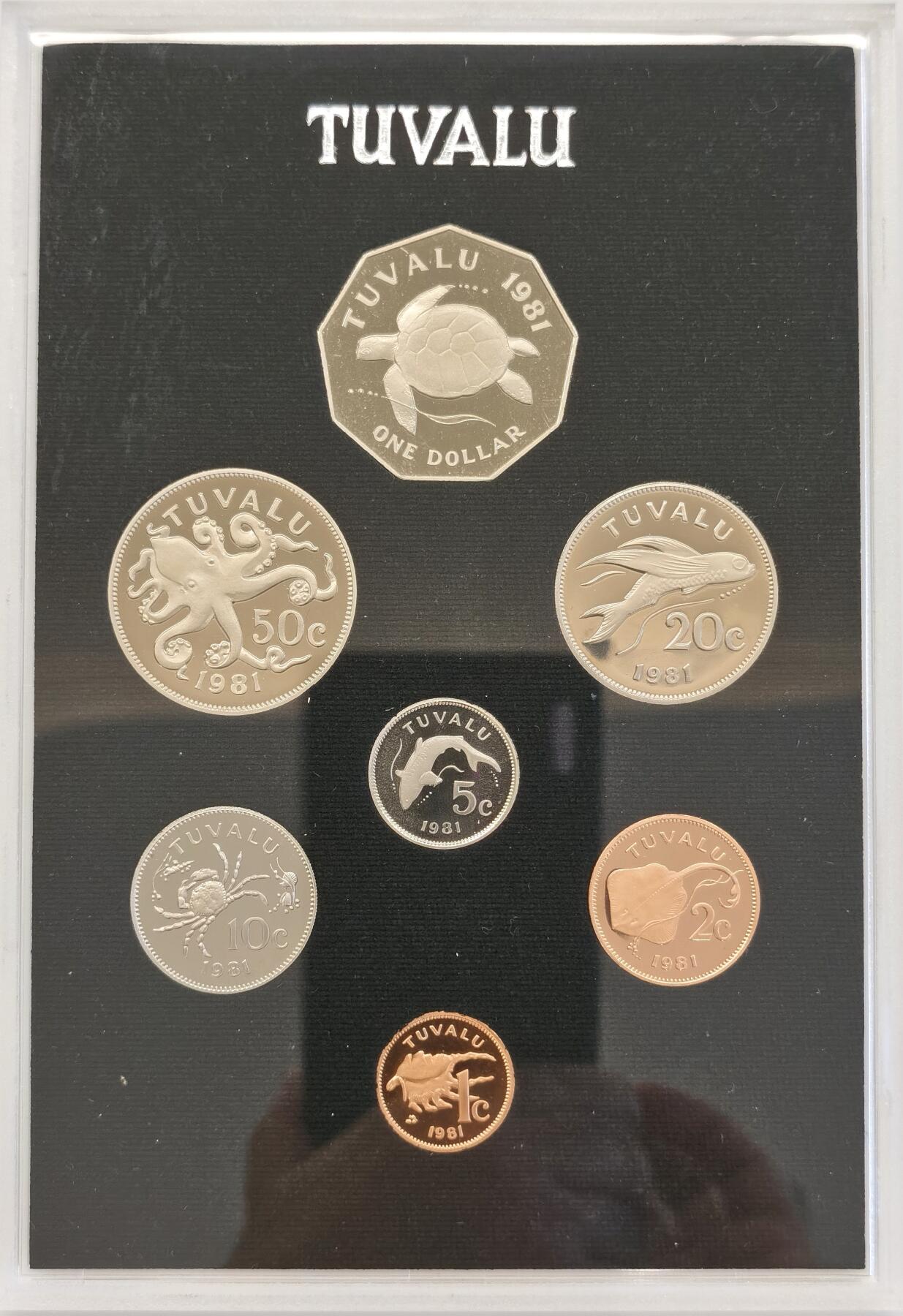 博洋堂世界钱币拍卖第086期（全场包邮） 图瓦卢1981年精制套币 原盒证 相较于1976年精制套要少见很多 镜面感很强 铜币无氧化 品相完美