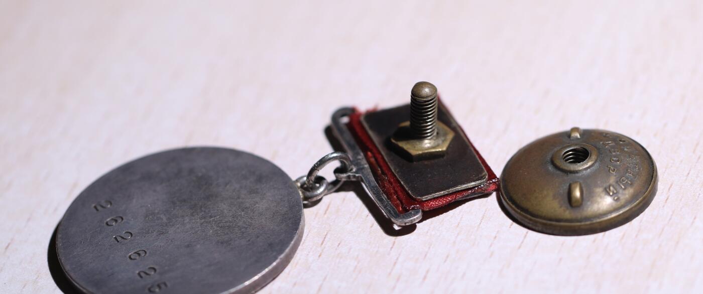 大猫徽章拍卖 第252期 苏联勇敢小挂 开环