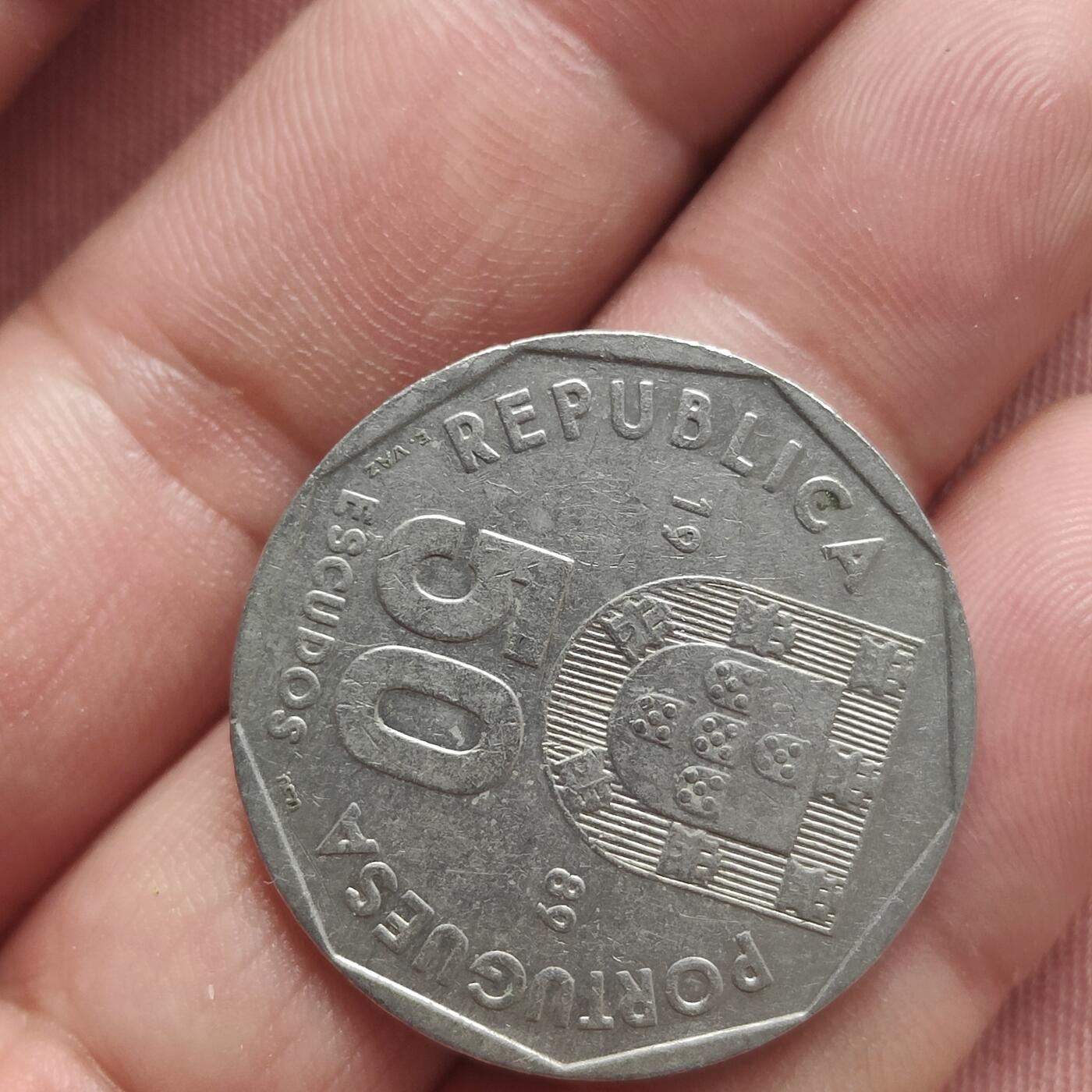 英雄古币捡漏专场第一期无押金可累计捡漏，全场50包邮，偏远地区除外。 葡萄牙
