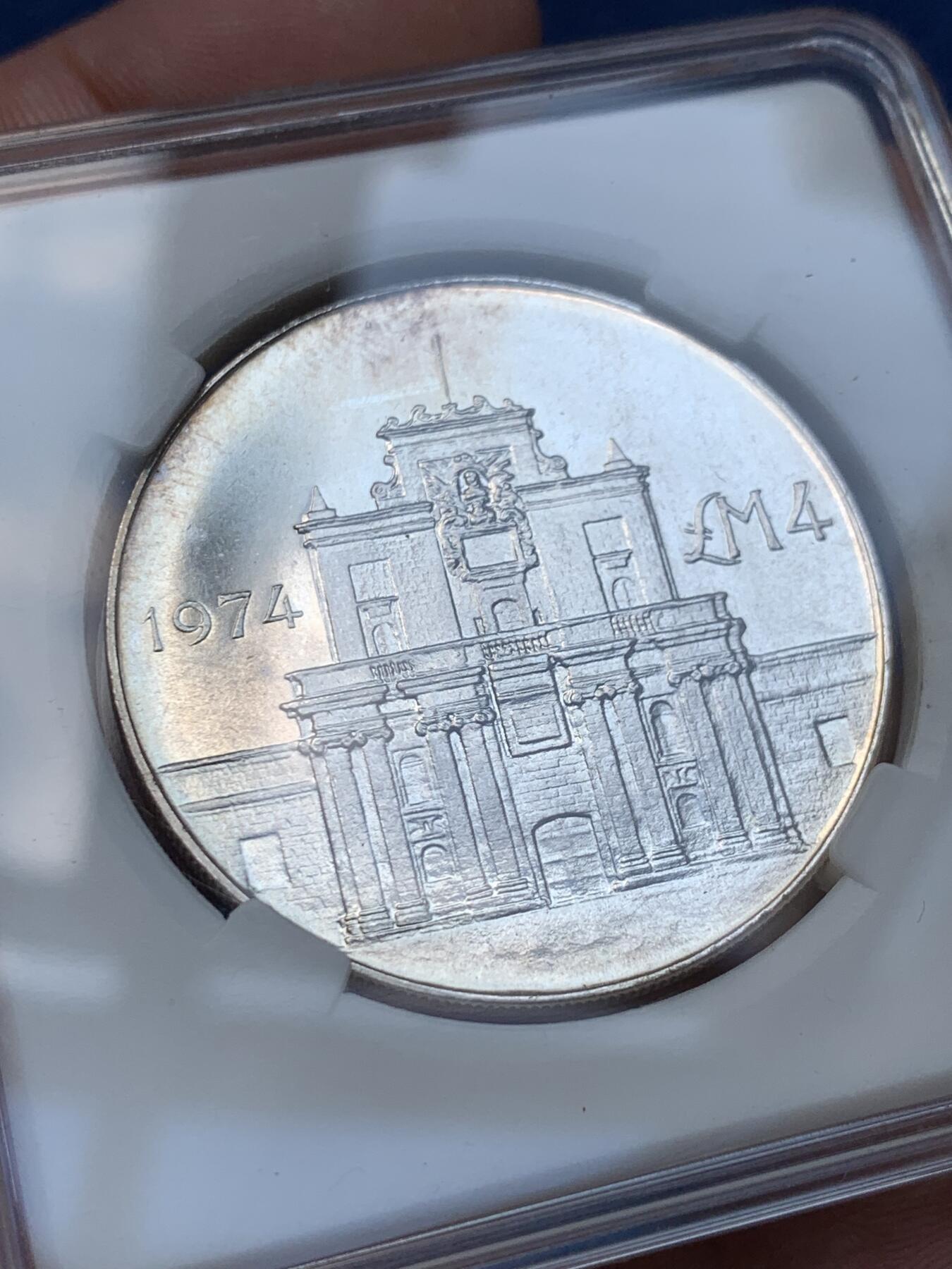 《竞宝斋》第294场- 周日，周一  2场连拍 （全场包邮） 马耳他1974年Cottonera Gate纪念银币 20g 987银