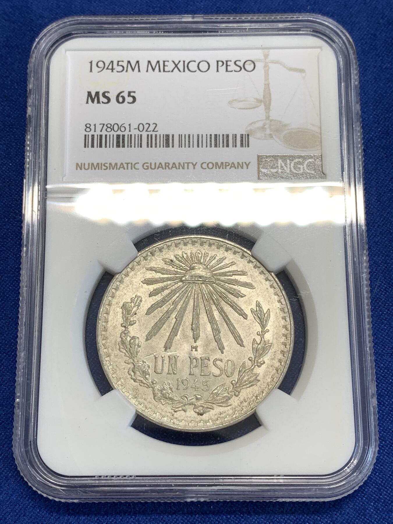 《竞宝斋》第294场- 周日，周一  2场连拍 （全场包邮） NGC MS65 墨西哥1945年鹰洋1比索银币