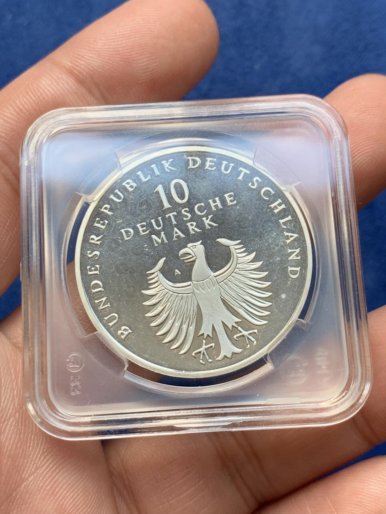 《竞宝斋》第294场- 周日，周一  2场连拍 （全场包邮） 德国1998年马克发行50周年10马克精制纪念银币 币中币