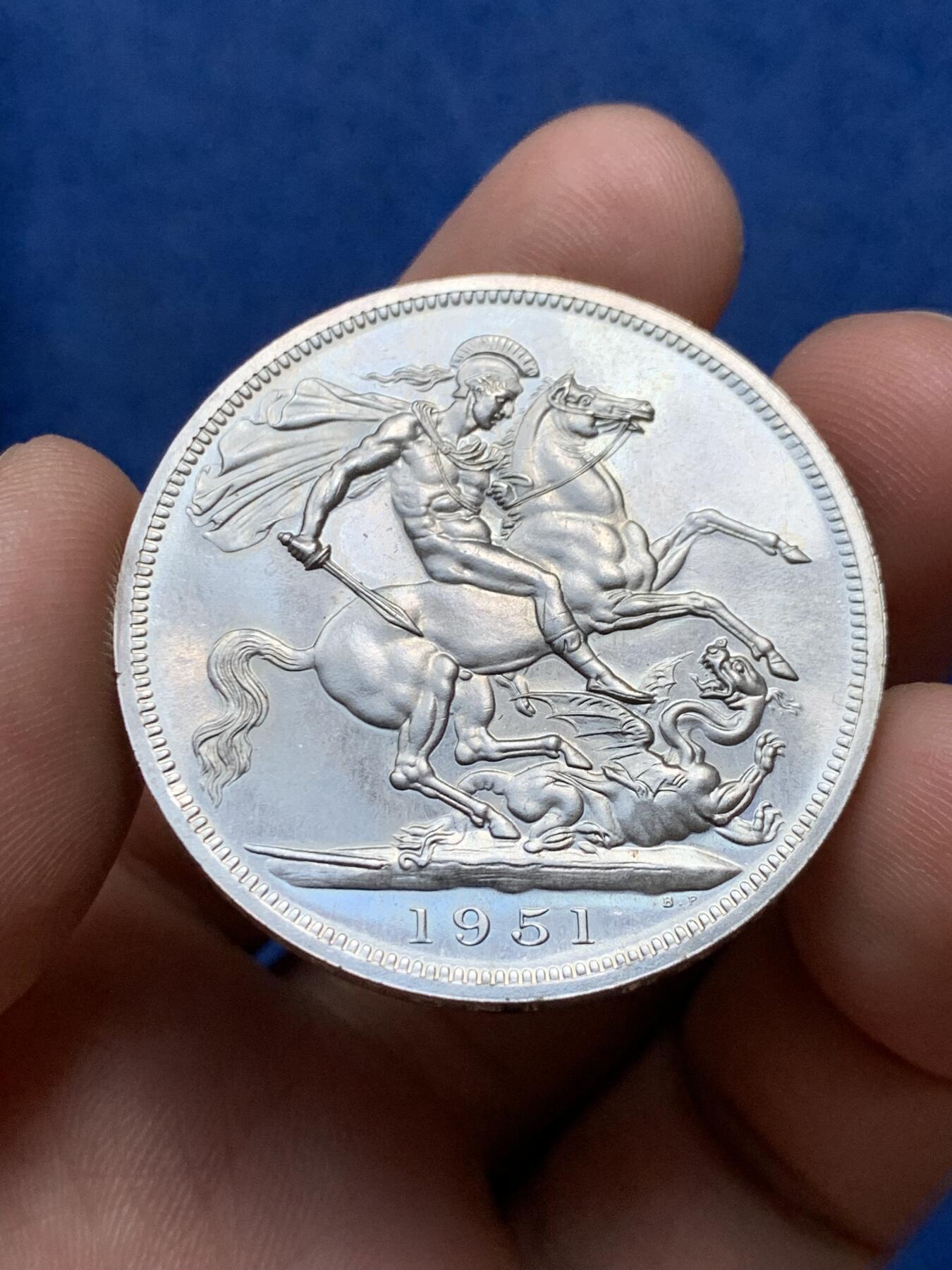 《竞宝斋》第294场- 周日，周一  2场连拍 （全场包邮） 英国 最后的 镍马剑 1951 红盒带证书 细节见图