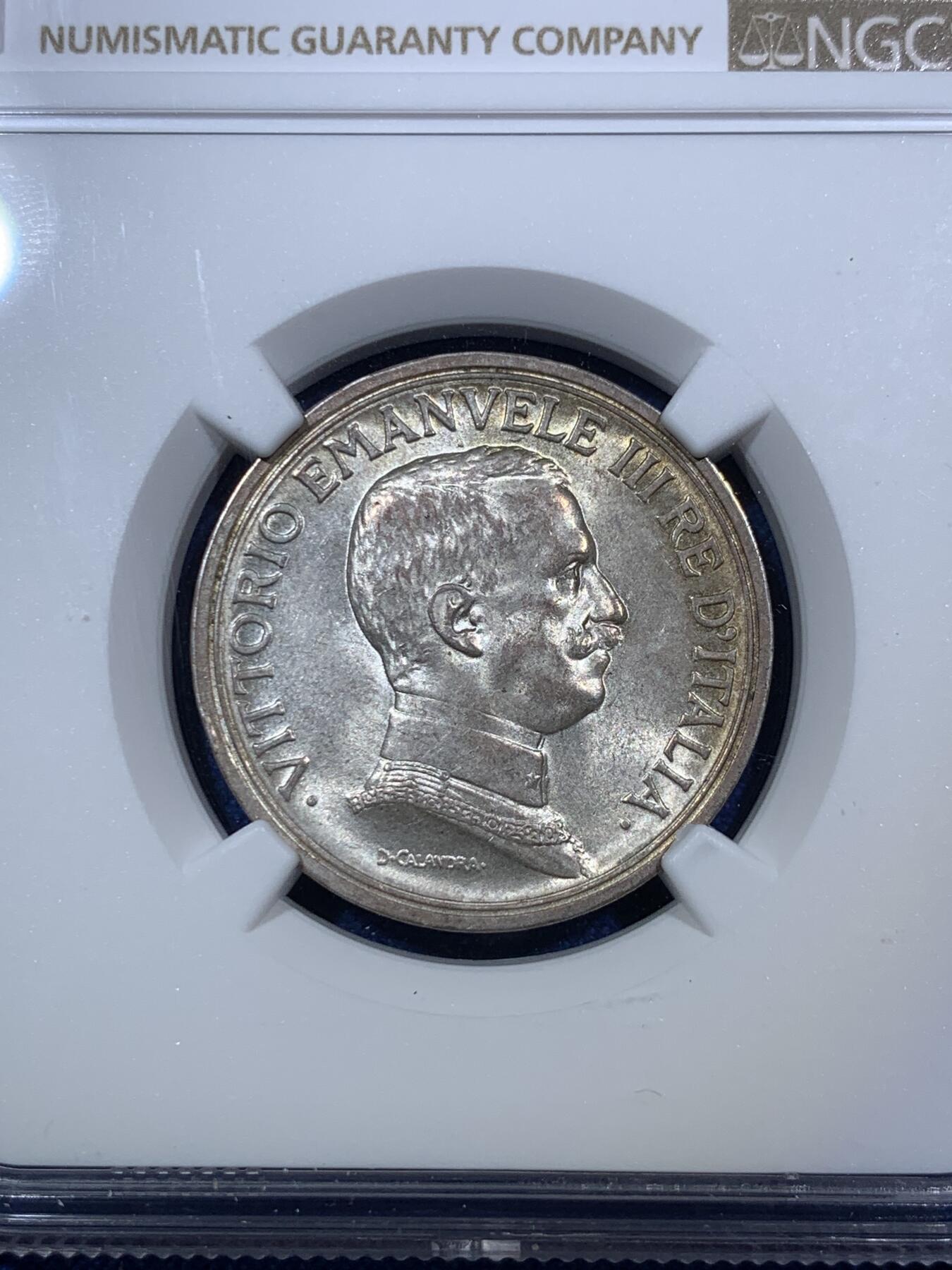 《竞宝斋》第294场- 周日，周一  2场连拍 （全场包邮） NGC MS63 意大利1915年2里拉马车银币