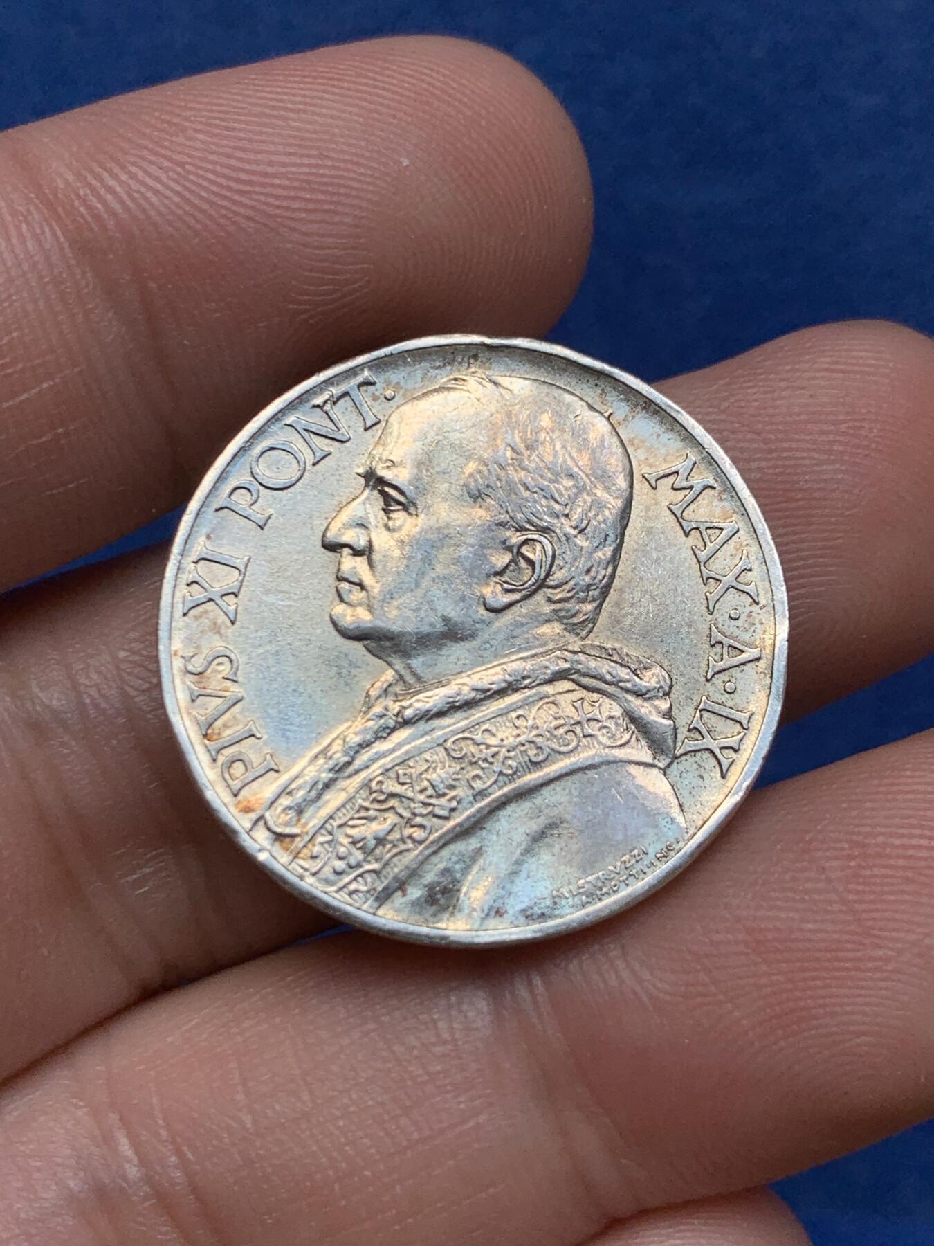 《竞宝斋》第294场- 周日，周一  2场连拍 （全场包邮） 梵蒂冈 1930年 10里拉 银币 原味包浆 发行量五万枚