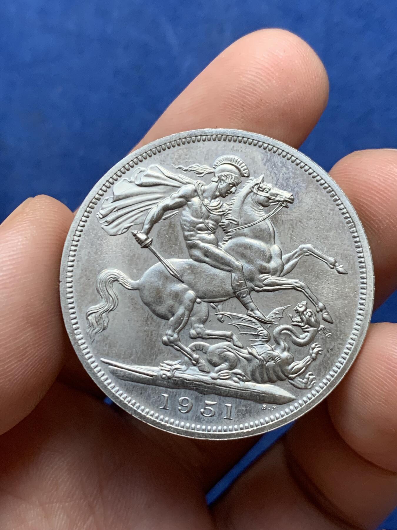 《竞宝斋》第294场- 周日，周一  2场连拍 （全场包邮） 英国 最后的 镍马剑 1951 红盒带证书 细节见图