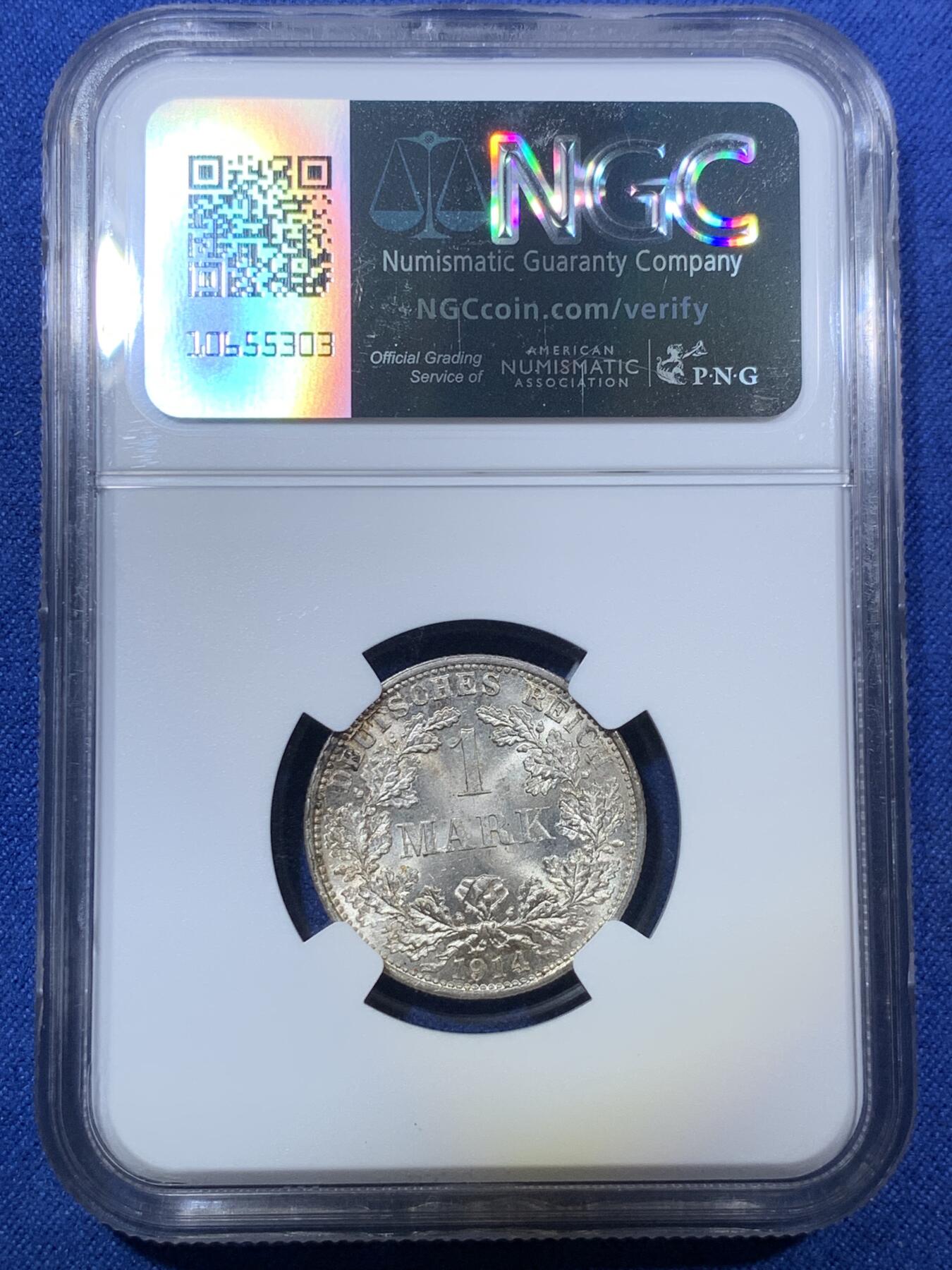 《竞宝斋》第294场- 周日，周一  2场连拍 （全场包邮） NGC-MS65 德国1914-F 1马克银币，转光特猛，浅黄油包浆，脱模剂依稀可见，出厂状态。