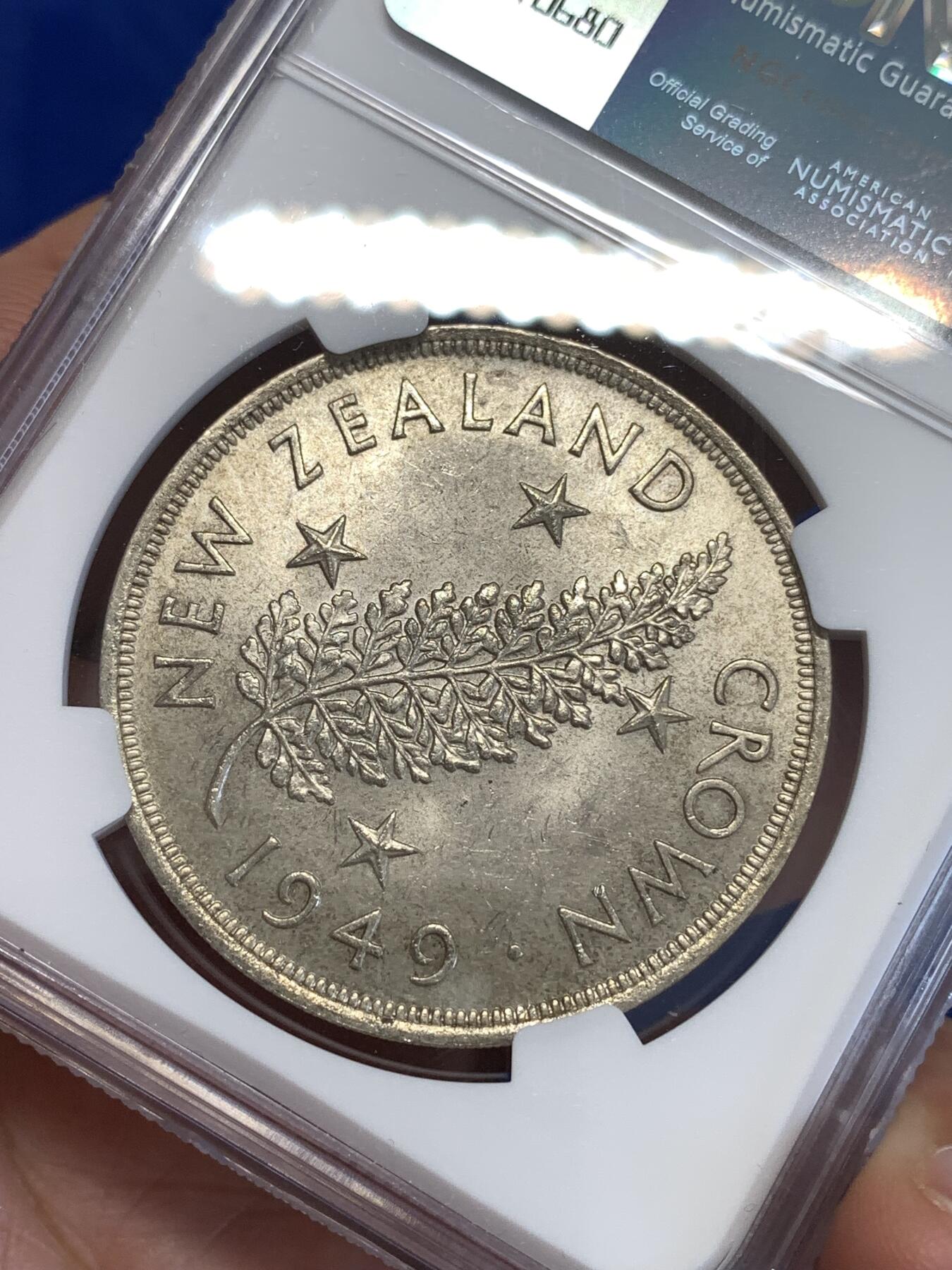《竞宝斋》第294场- 周日，周一  2场连拍 （全场包邮） NGC MS62 新西兰1949年乔治六世克朗银币 原光好品