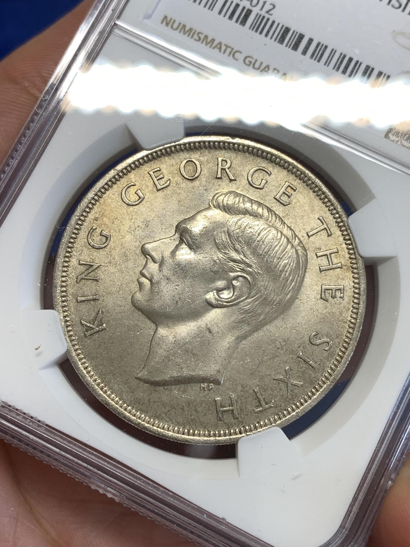 《竞宝斋》第294场- 周日，周一  2场连拍 （全场包邮） NGC MS62 新西兰1949年乔治六世克朗银币 原光好品