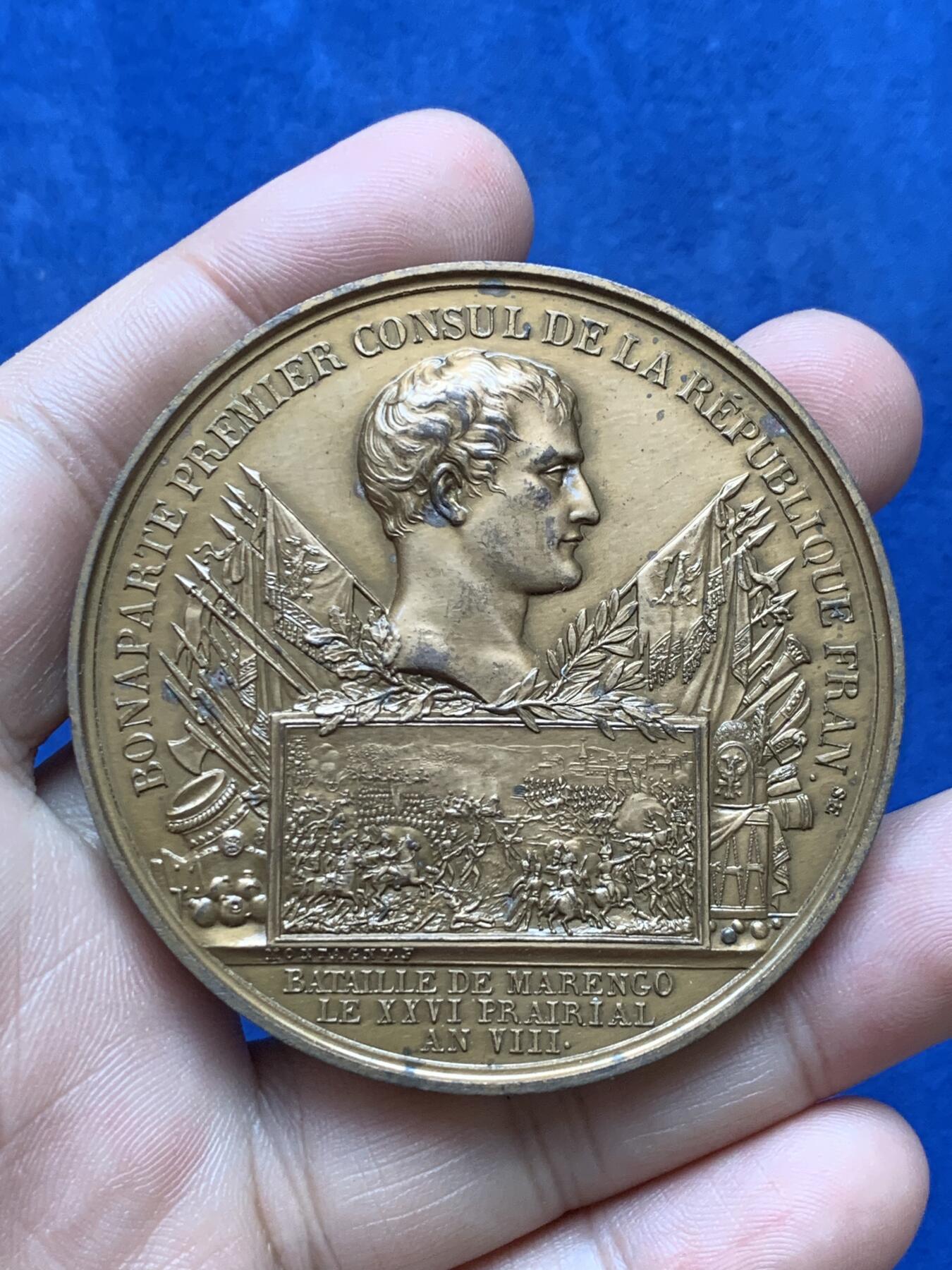 《竞宝斋》第294场- 周日，周一  2场连拍 （全场包邮） 法国 1800年 拿破仑法伦哥战役 大铜章 59mm直径91克 设计恢宏