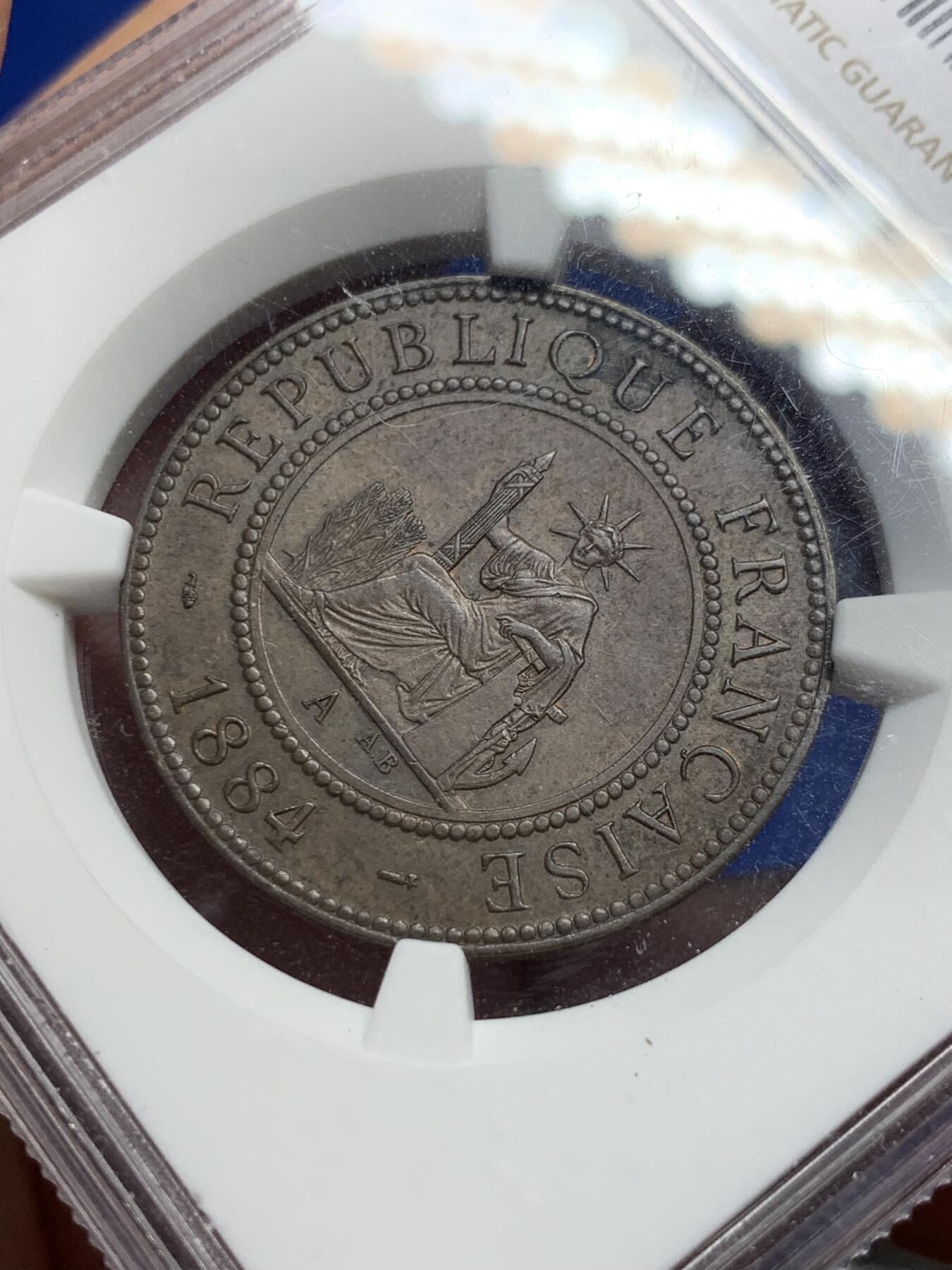 《竞宝斋》第294场- 周日，周一  2场连拍 （全场包邮） NGC MS63BN 1884年法属交趾支那百分之一铜币 是交趾不是印支，克书价高，巧克力包浆，铜坐洋，SBP原物，今年4月拍了552刀