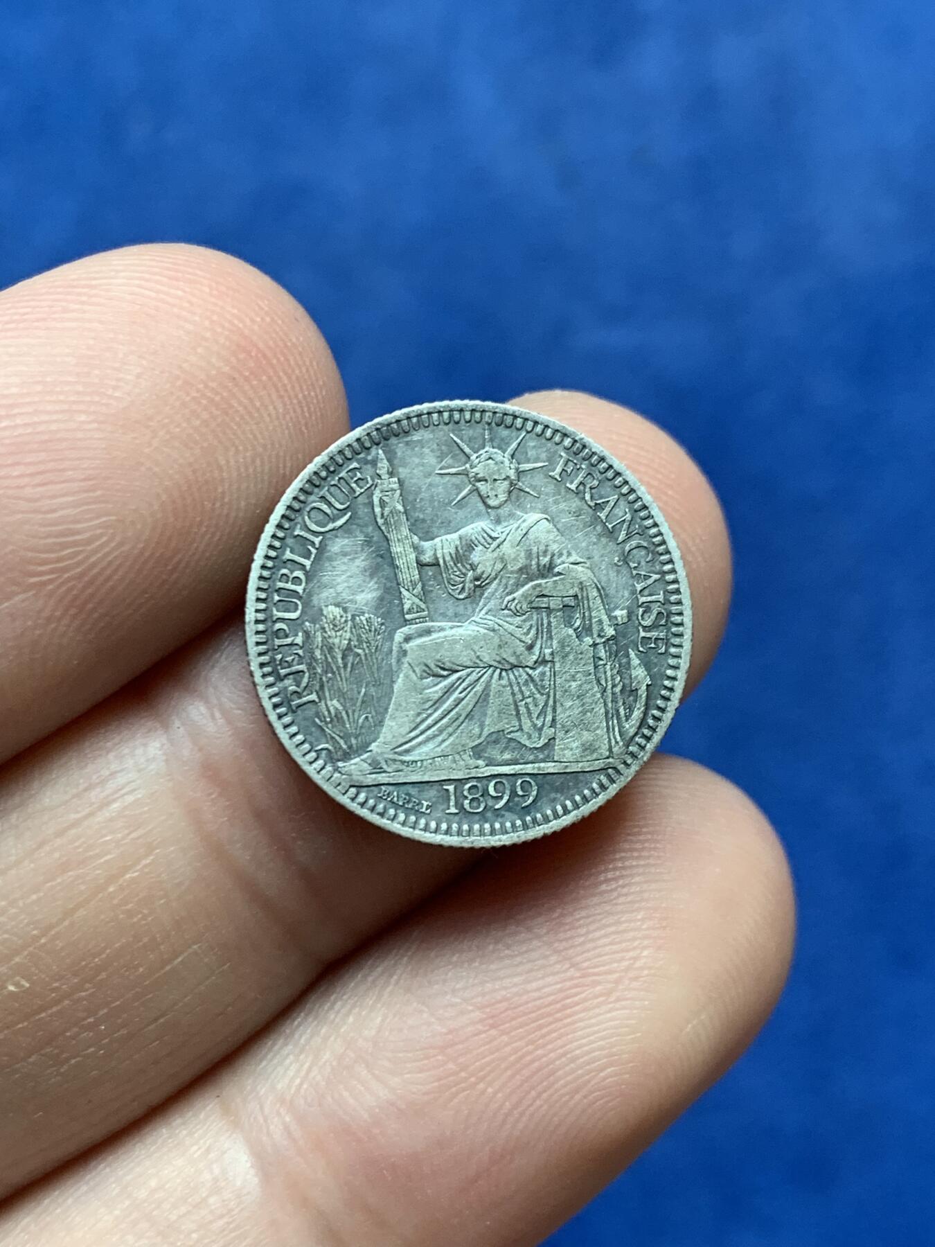 《竞宝斋》第294场- 周日，周一  2场连拍 （全场包邮） 法属印支1899年坐洋10分银币