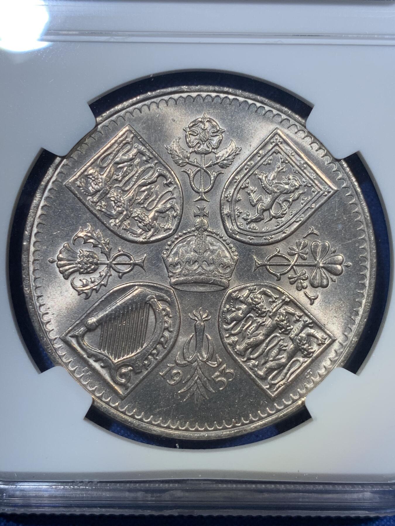 《竞宝斋》第294场- 周日，周一  2场连拍 （全场包邮） NGC MS64 英国1953年伊丽莎白二世女王登基纪念克朗 经典品种