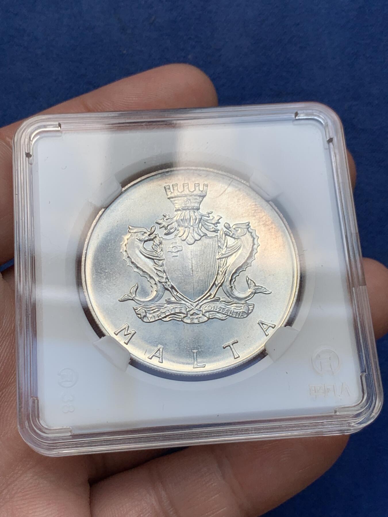 《竞宝斋》第294场- 周日，周一  2场连拍 （全场包邮） 马耳他1974年Cottonera Gate纪念银币 20g 987银