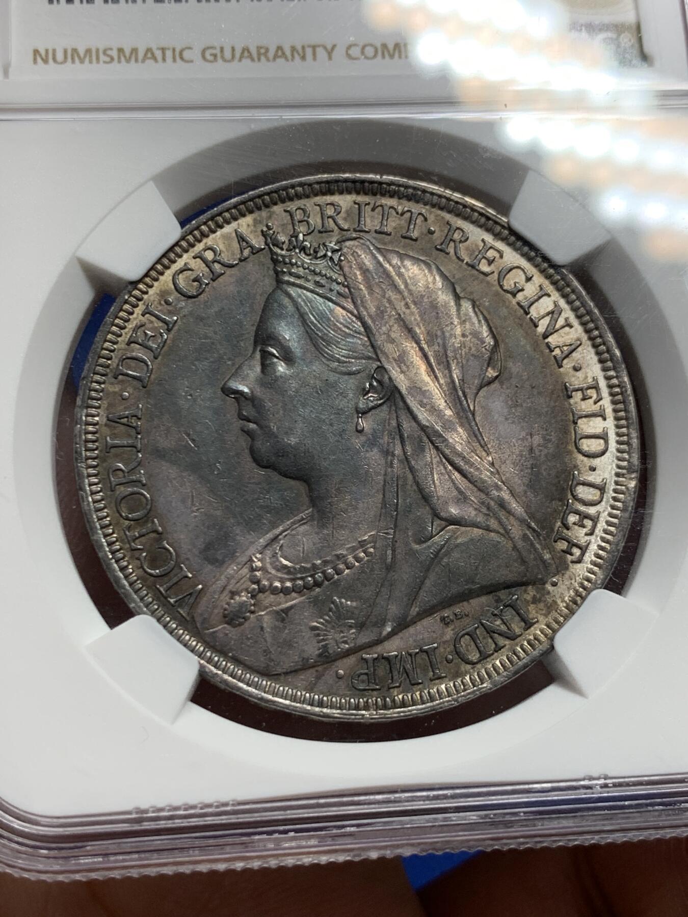 《竞宝斋》第294场- 周日，周一  2场连拍 （全场包邮） NGC AU55 英国1897年维多利亚披纱马剑1克朗银币