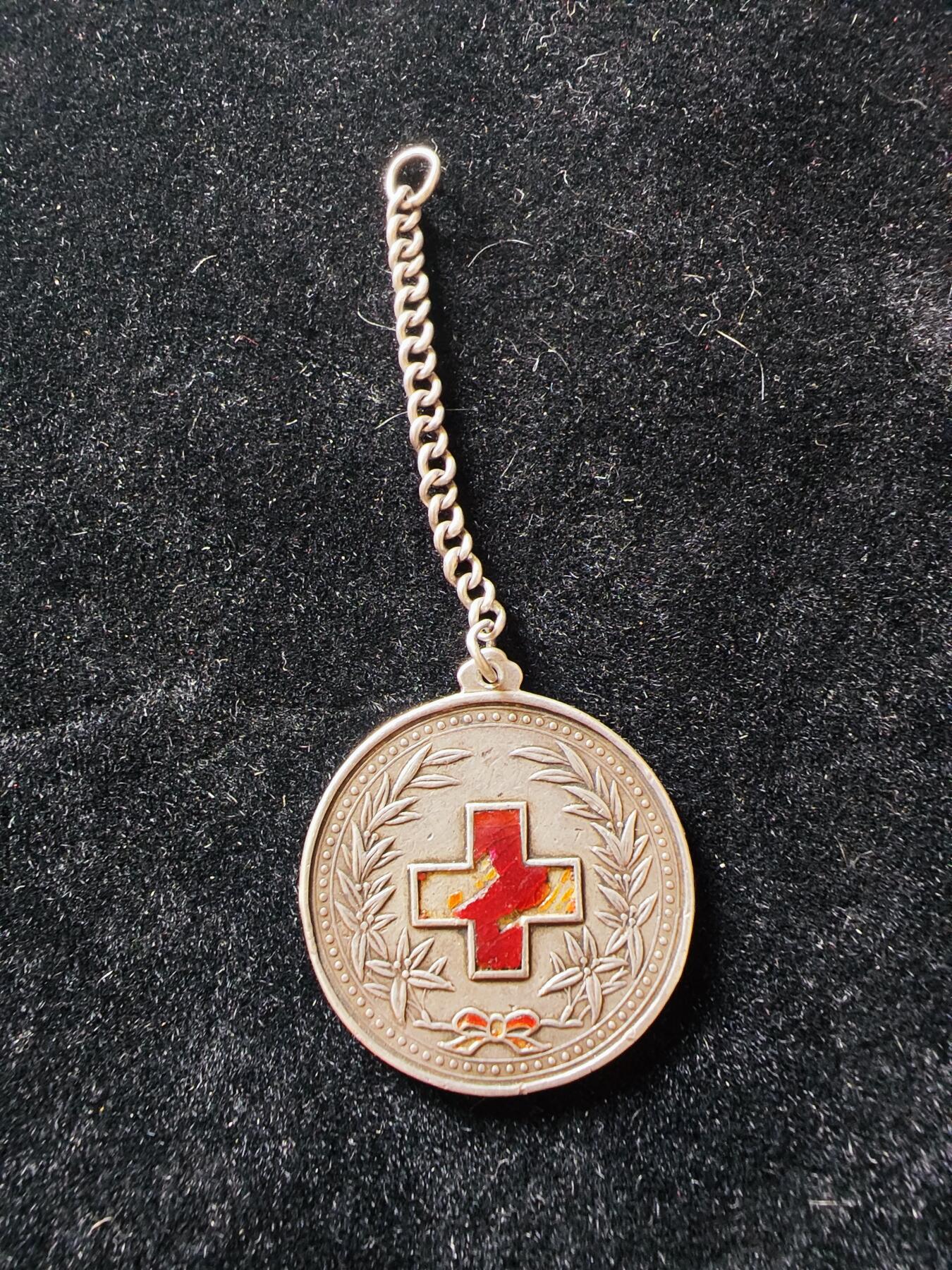 历代徽章29 满洲红十字会银章