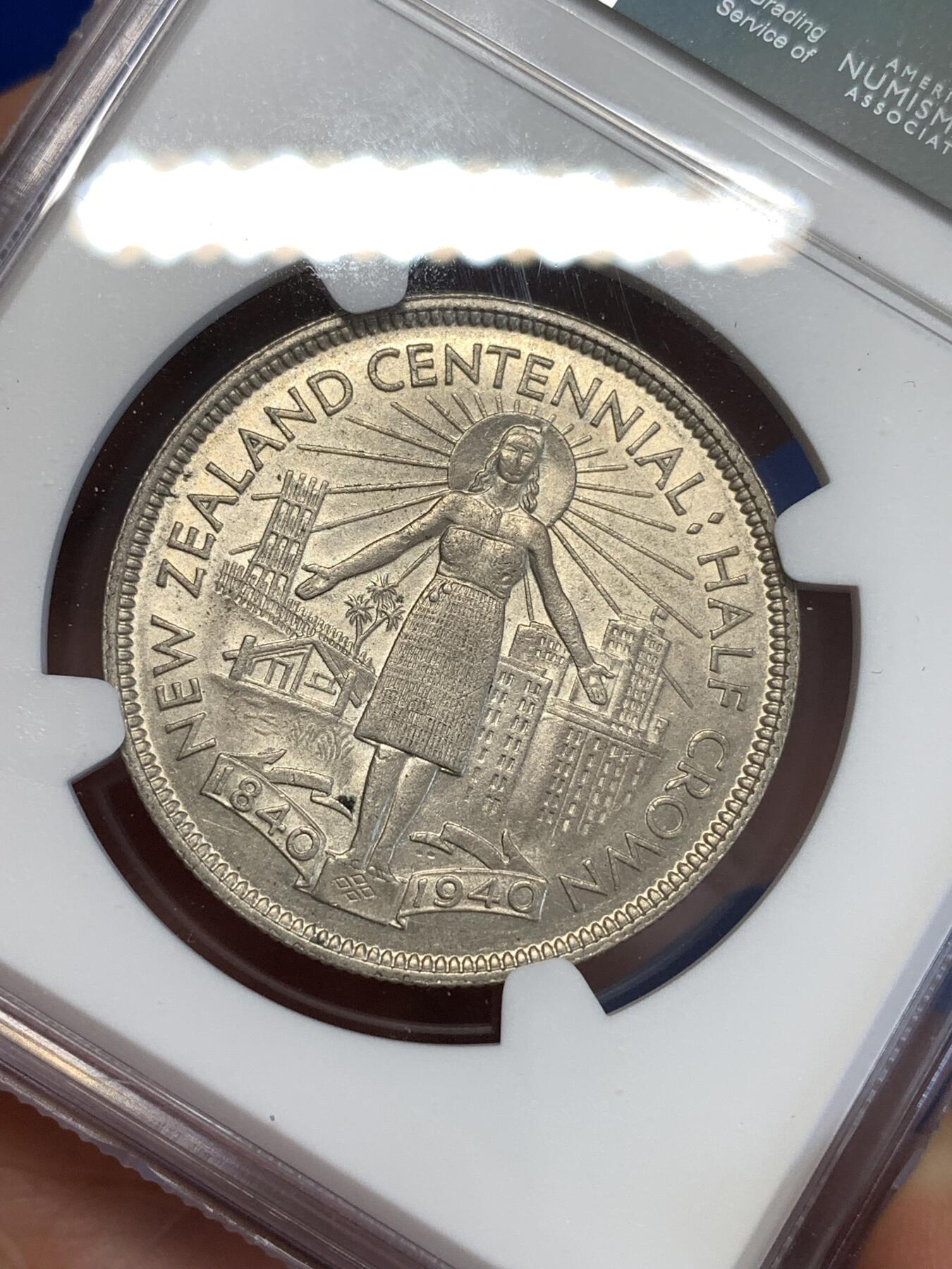 《竞宝斋》第294场- 周日，周一  2场连拍 （全场包邮） NGC AU58 新西兰1940年百年纪念1/2克朗银币 少见品