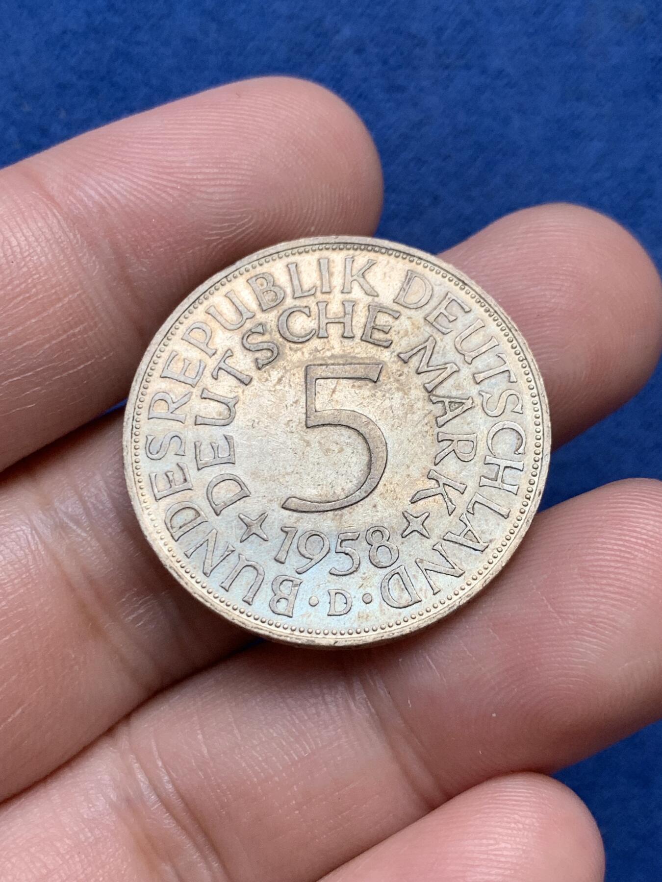 《竞宝斋》第294场- 周日，周一  2场连拍 （全场包邮） 3枚一组 瑞士1932年5法郎银币+美国1964年肯尼迪半美元银币+德国1958年5马克银币