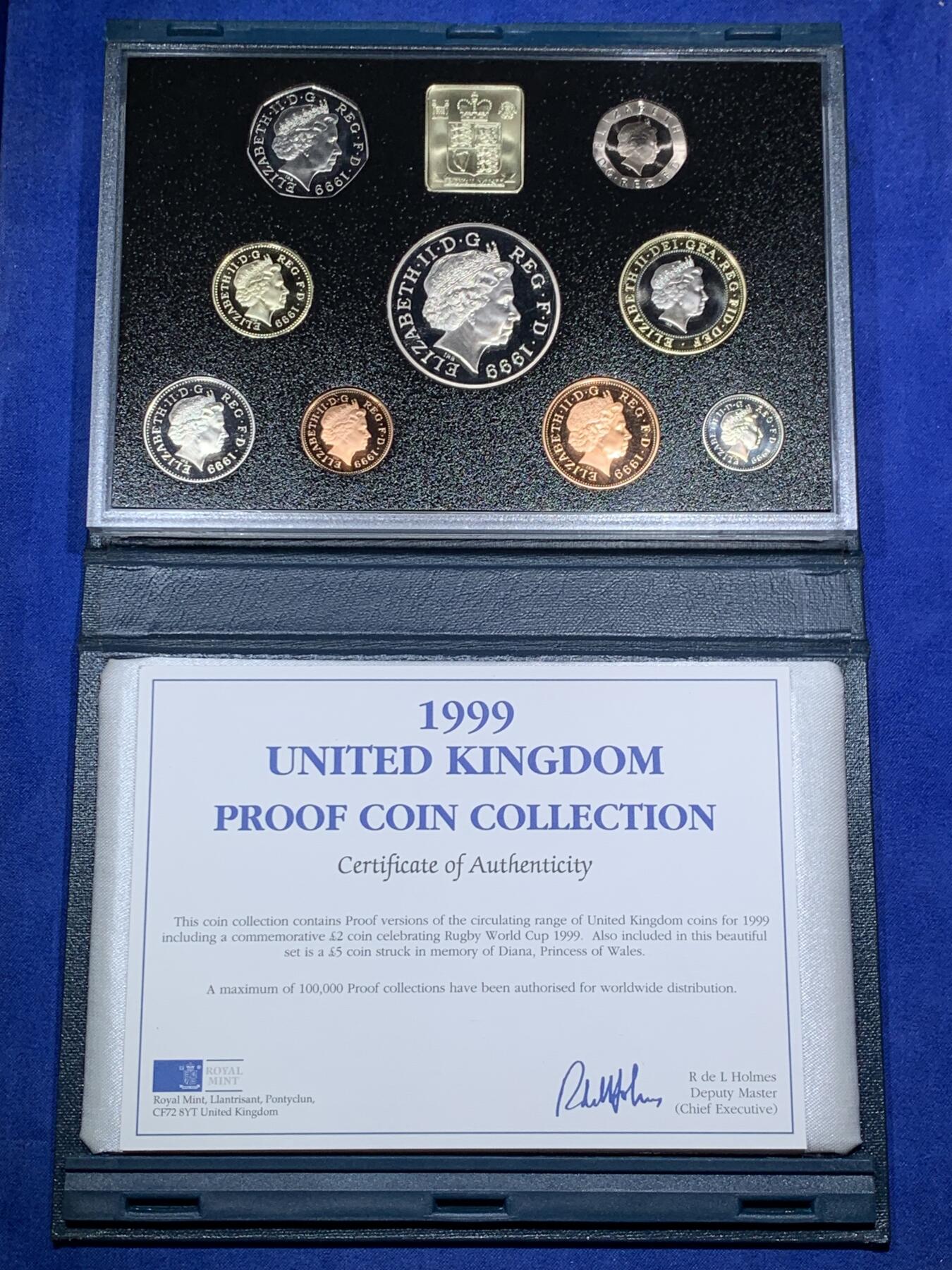 《竞宝斋》第294场- 周日，周一  2场连拍 （全场包邮） 1999 英国官方PS 原盒证 1 2 5镑均为纪念币