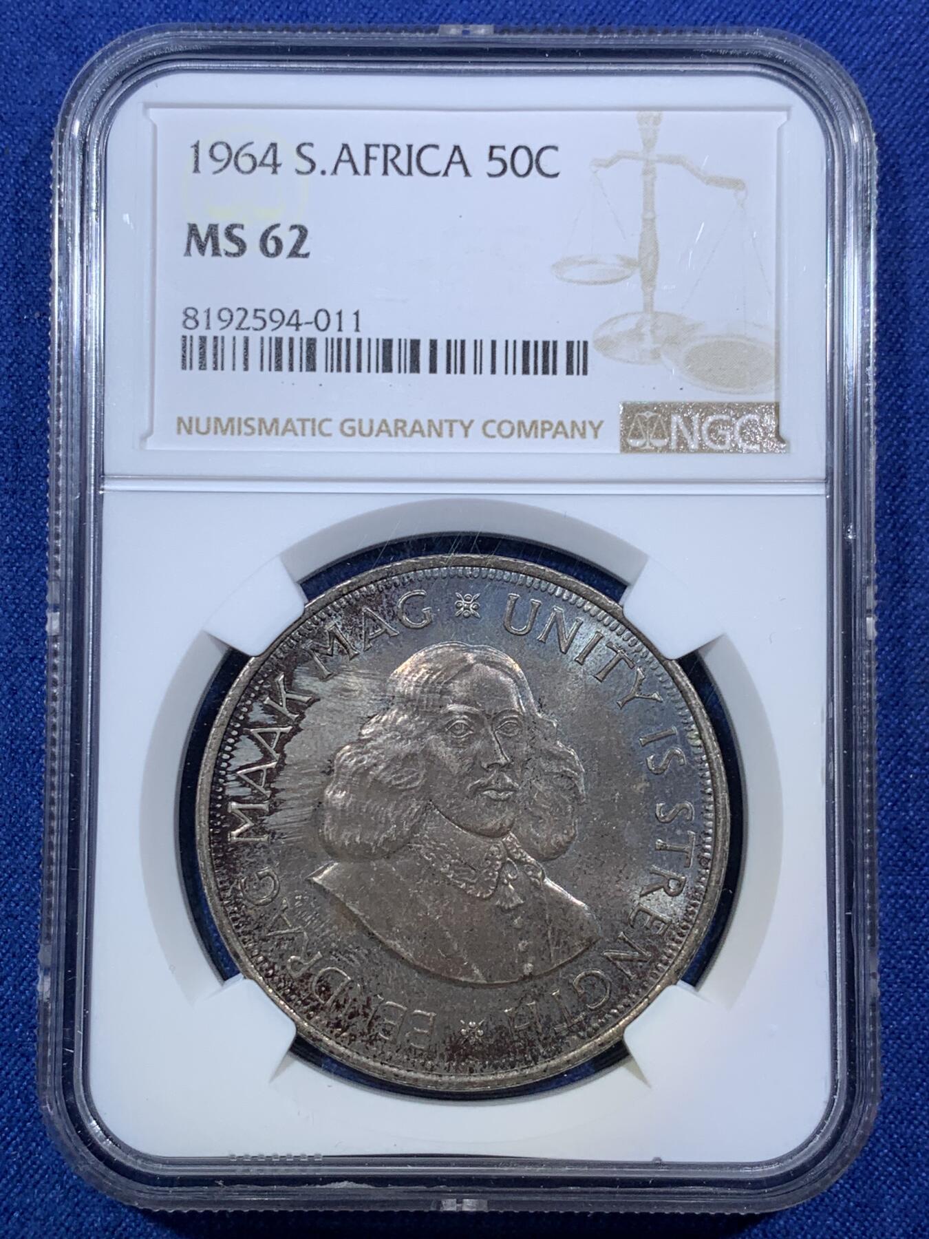 《竞宝斋》第294场- 周日，周一  2场连拍 （全场包邮） NGC MS62 南非1964年吕贝克跳羚50分大银币 炫五彩包浆