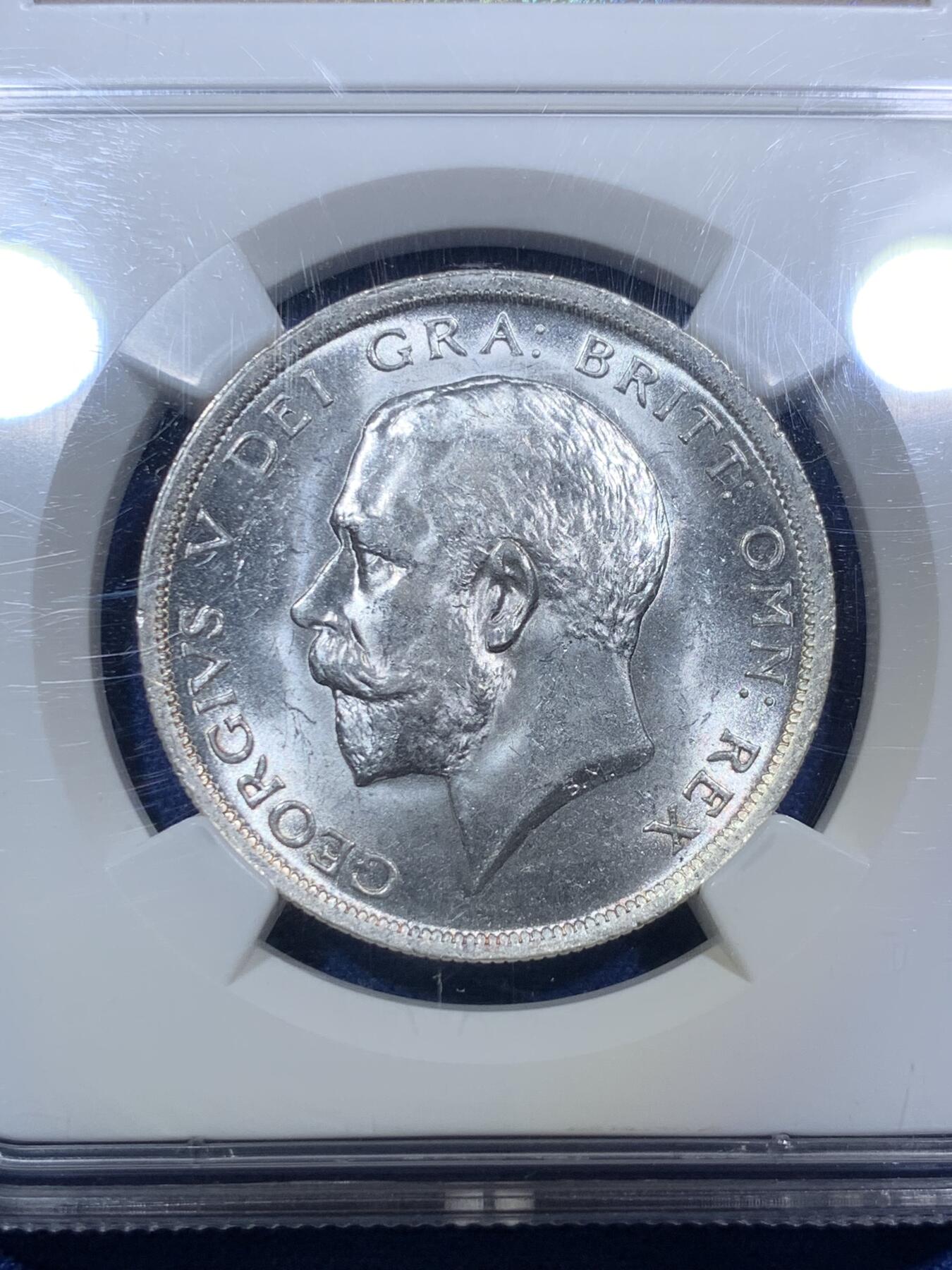 《竞宝斋》第294场- 周日，周一  2场连拍 （全场包邮） NGC MS64 英国1918年乔治五世半克朗 卷拆品质 头像深打 轮廓清晰 正反转光