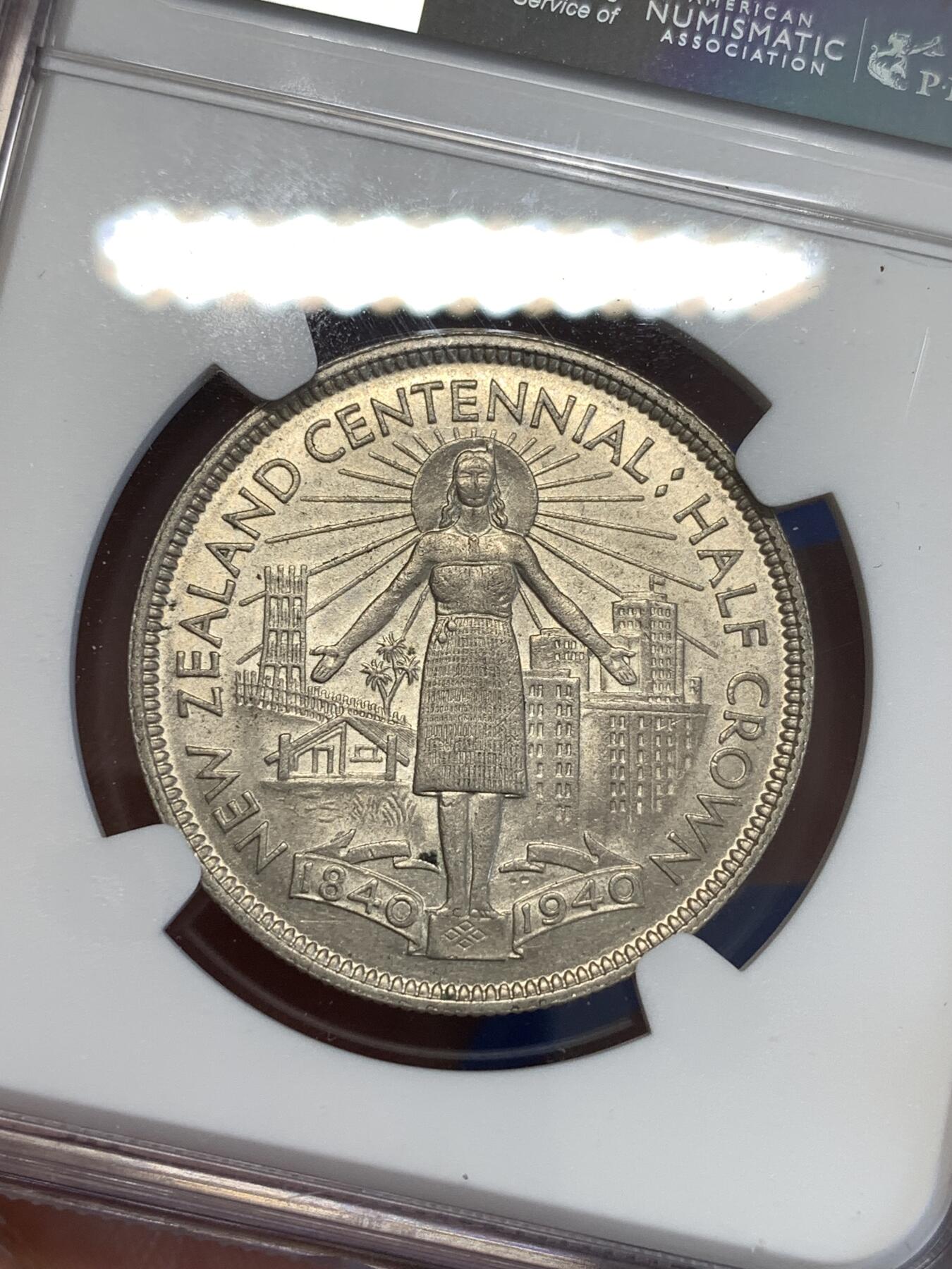 《竞宝斋》第294场- 周日，周一  2场连拍 （全场包邮） NGC AU58 新西兰1940年百年纪念1/2克朗银币 少见品