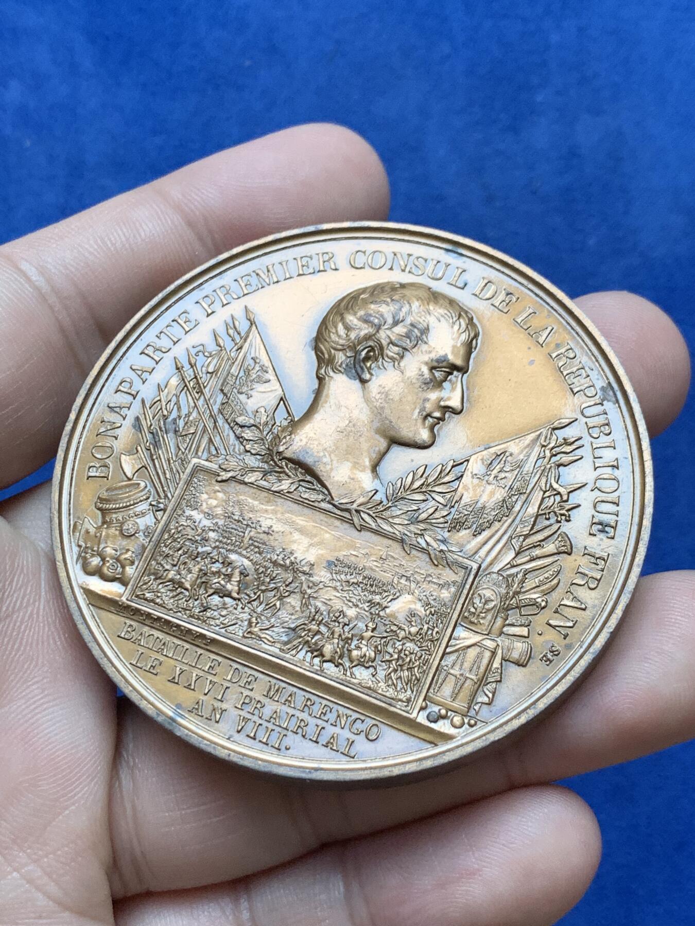 《竞宝斋》第294场- 周日，周一  2场连拍 （全场包邮） 法国 1800年 拿破仑法伦哥战役 大铜章 59mm直径91克 设计恢宏