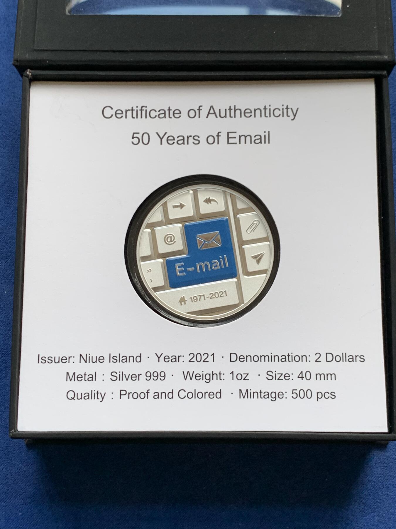 《竞宝斋》第294场- 周日，周一  2场连拍 （全场包邮） 纽埃2021年电子邮件50周年2元纪念银币 一盎司999银 发行量仅500枚 币面回车键的设计富有新意