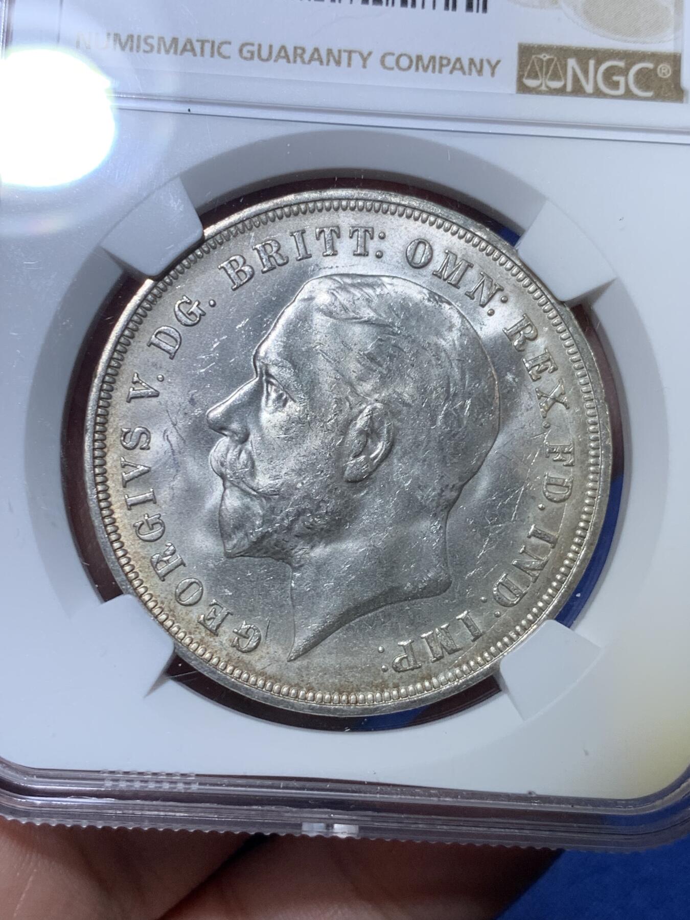 《竞宝斋》第294场- 周日，周一  2场连拍 （全场包邮） NGC MS63 英国1935年乔治五世木马剑1克朗银币