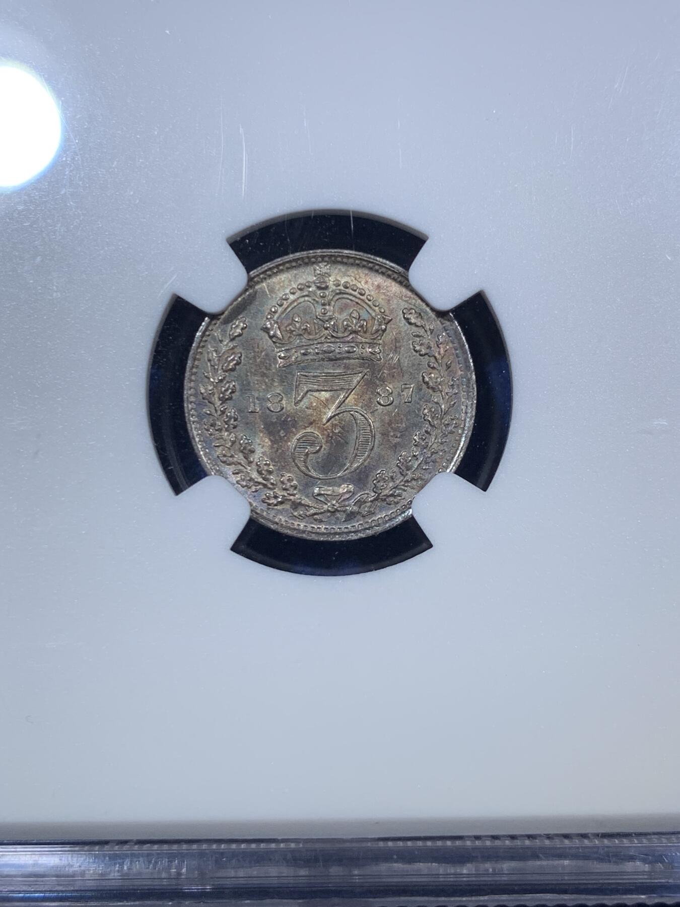 《竞宝斋》第294场- 周日，周一  2场连拍 （全场包邮） NGC MS66 英国1887年维多利亚高冠3便士银币 高分不易