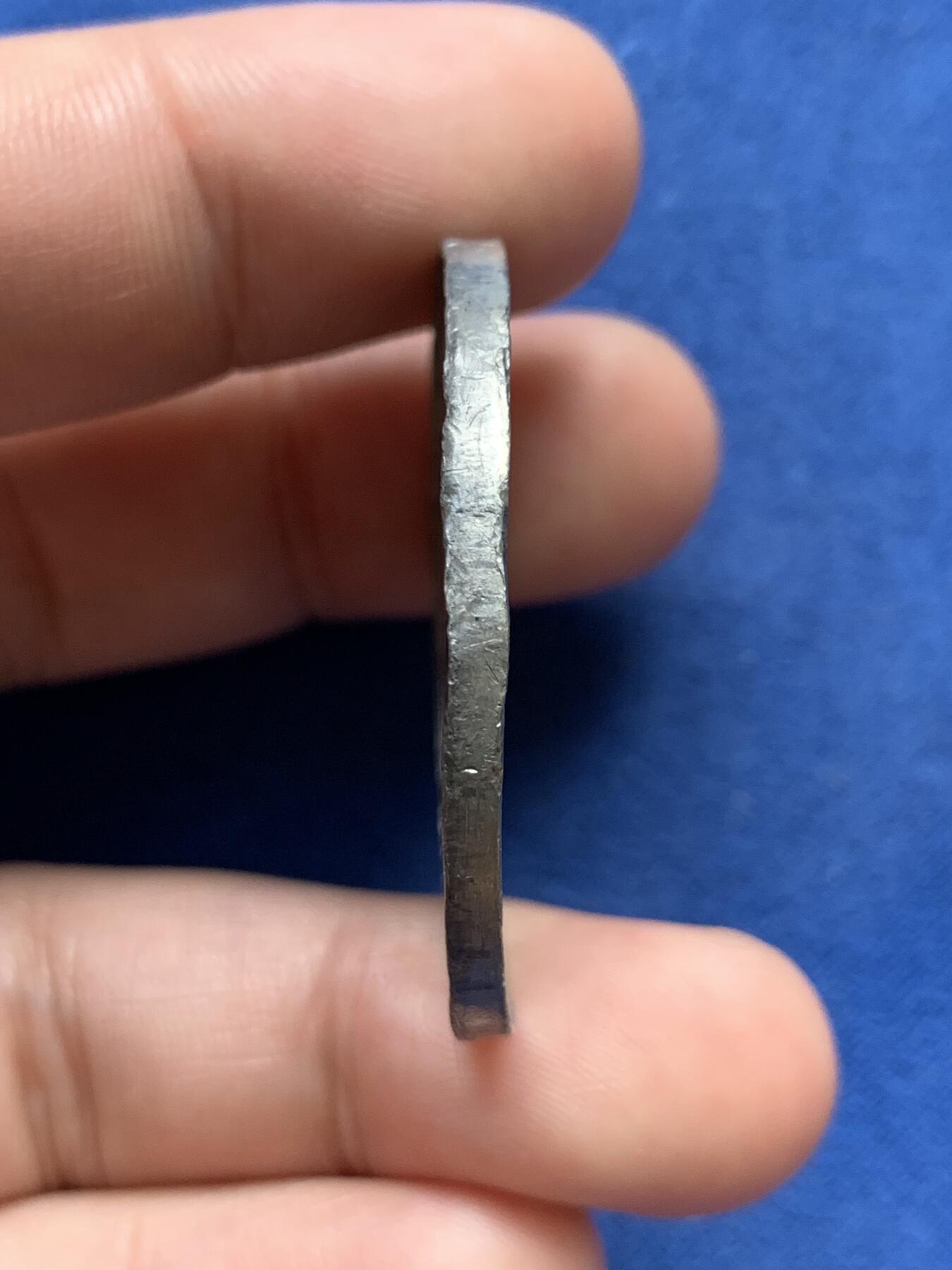 《竞宝斋》第294场- 周日，周一  2场连拍 （全场包邮） 两枚一组 1935乔五+1909宗教纪念章一对 WM金属材质 51.1mm 38.8克 38.5mm19.5克 1935有不平