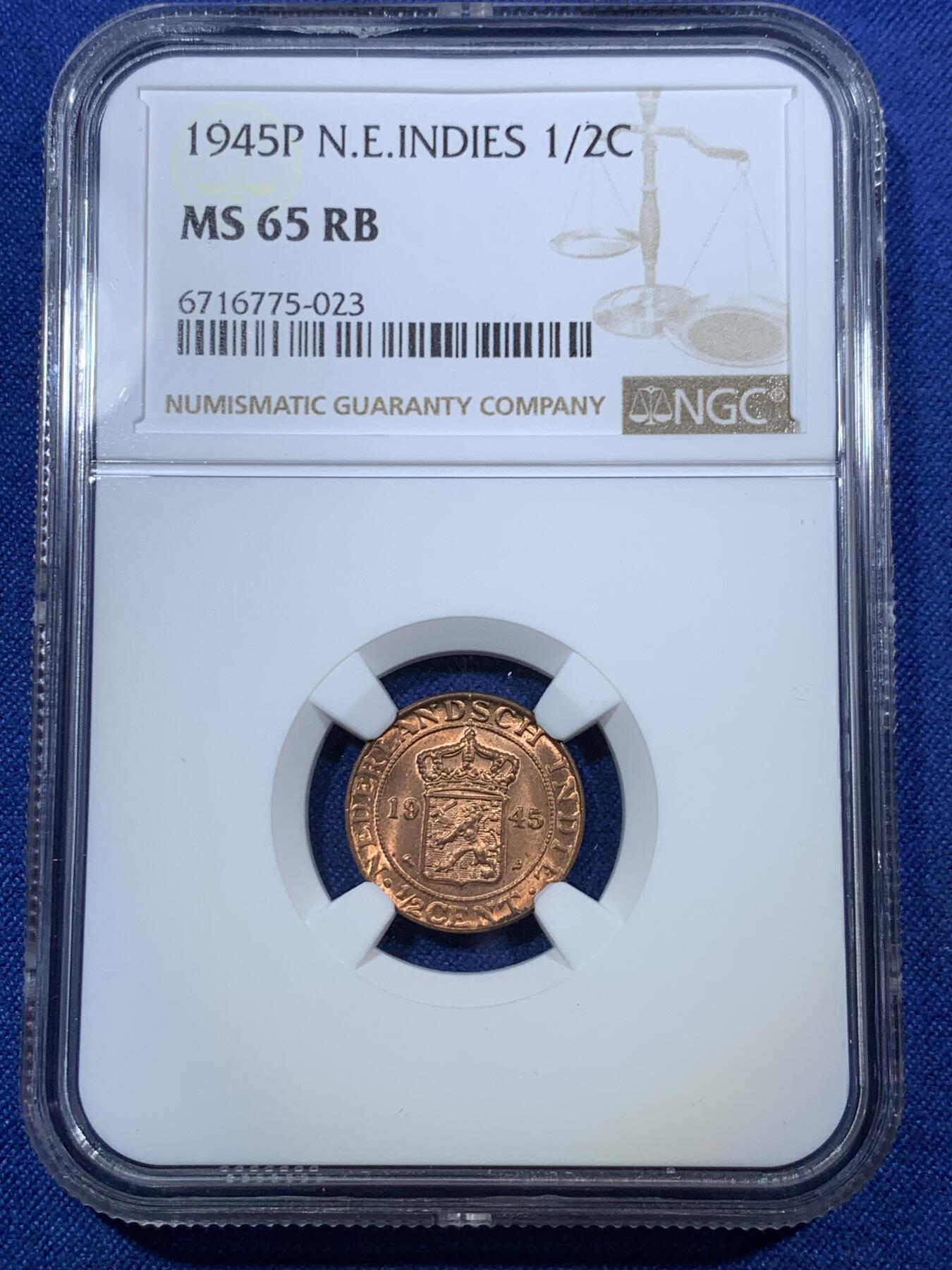 《竞宝斋》第294场- 周日，周一  2场连拍 （全场包邮） NGC MS65RB 荷属东印度1945P厂1/2分铜币 gem出厂状态，完美无瑕，铜光动人