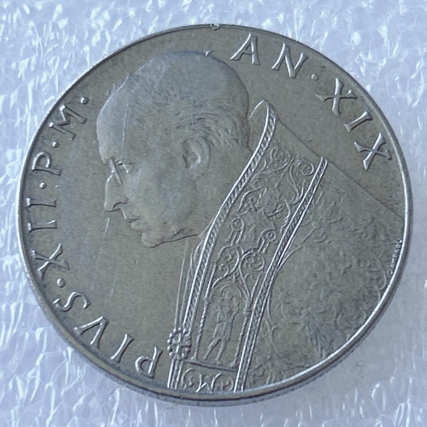 第一海外回流一元起拍收藏 散币专场 第107期 1957年梵蒂冈教皇庇护十二世100里拉合金钢币