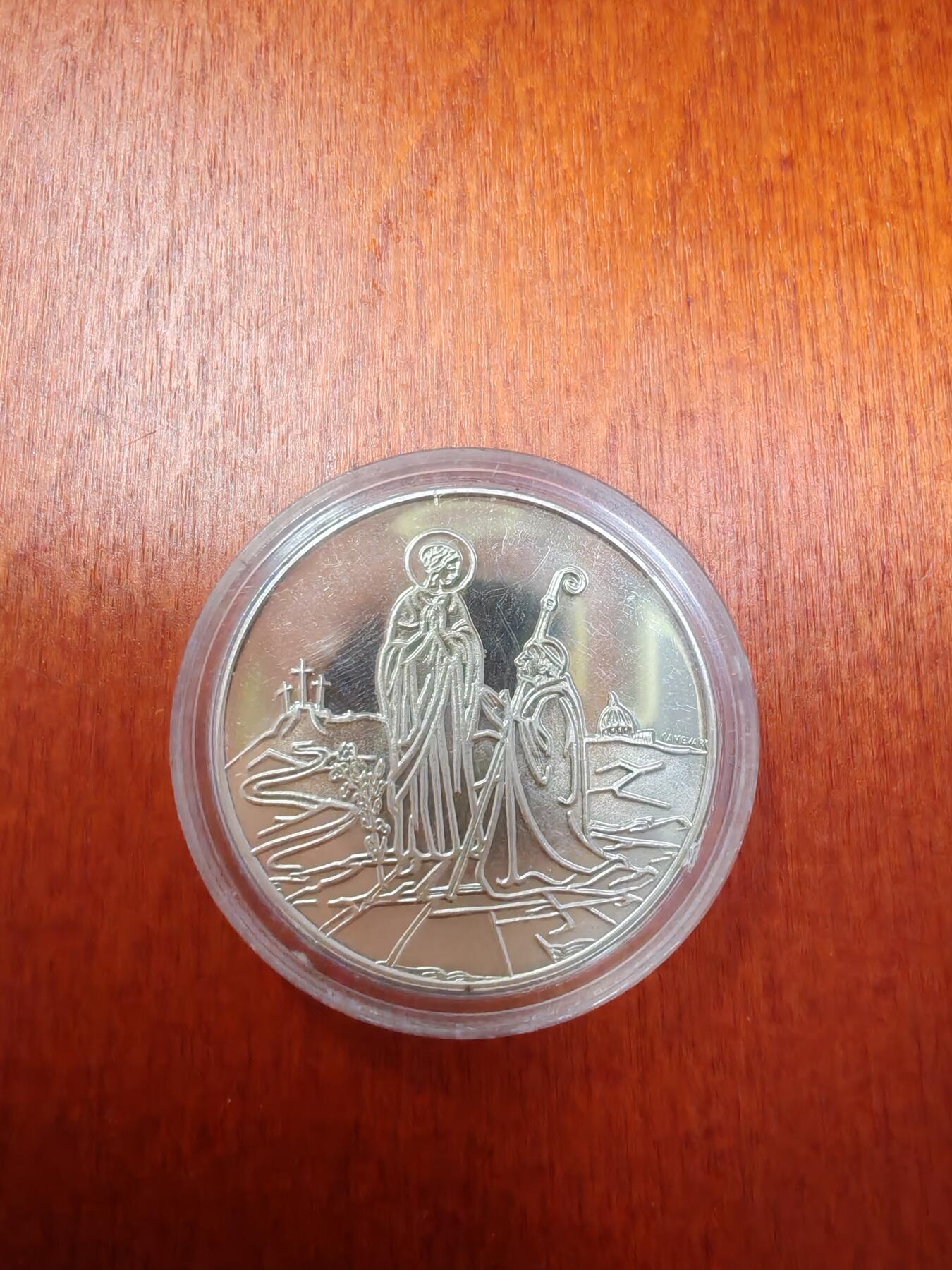 长老汇龙年精选第十八场拍卖 1984梵蒂冈圣母玛利亚诞辰2000年500里拉精制银币
