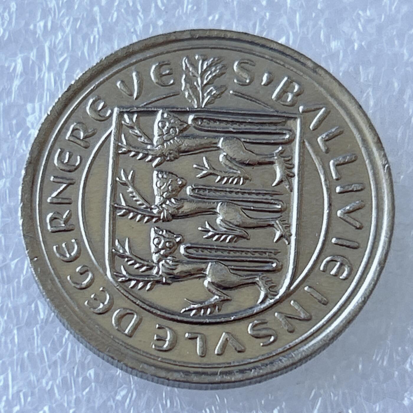 第一海外回流一元起拍收藏 散币专场 第107期 英属根西岛1979年10便士铜镍币 根西牛