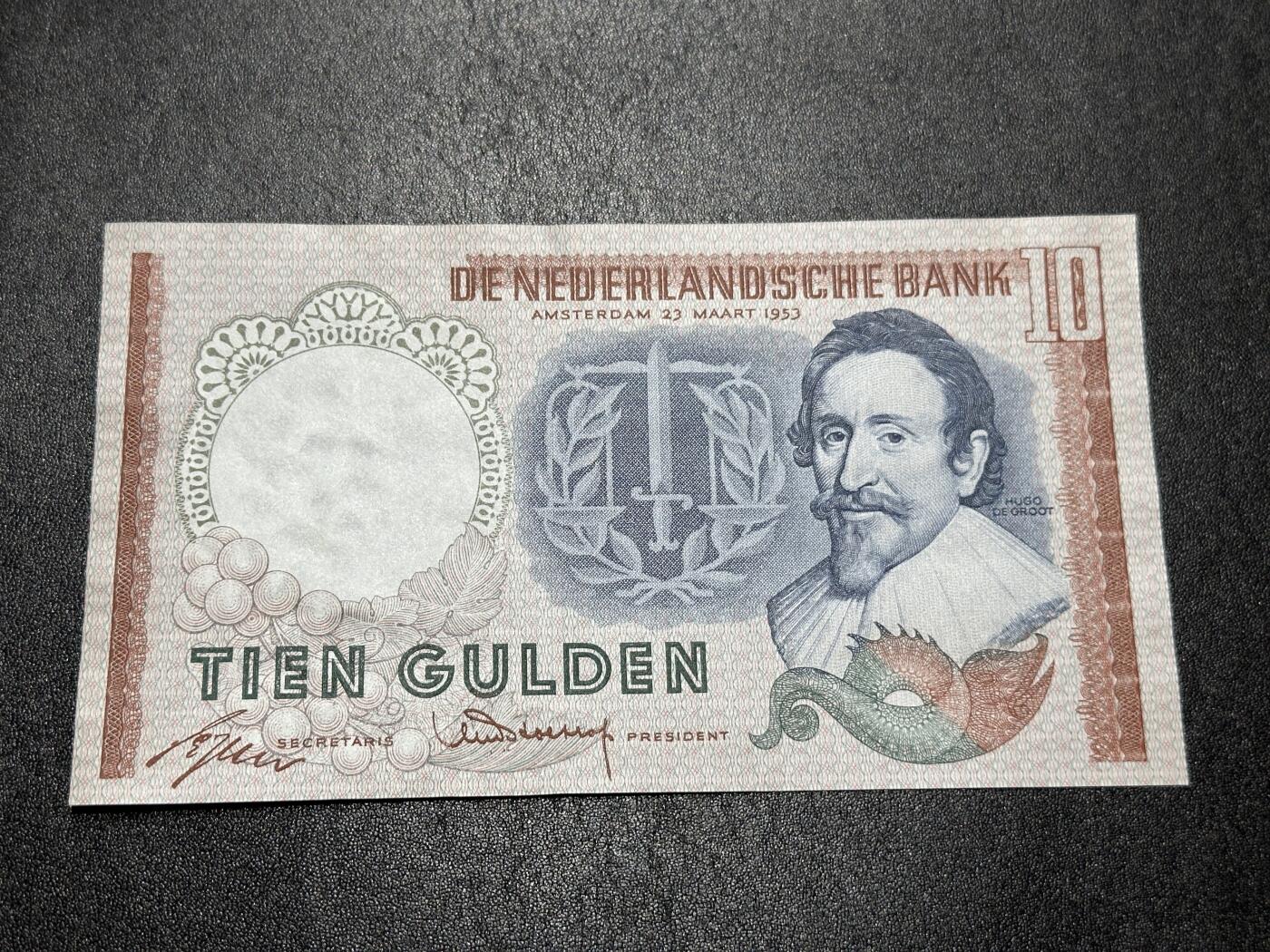 《外钞收藏家》第三百九十九期 1953年荷兰10盾 全新UNC