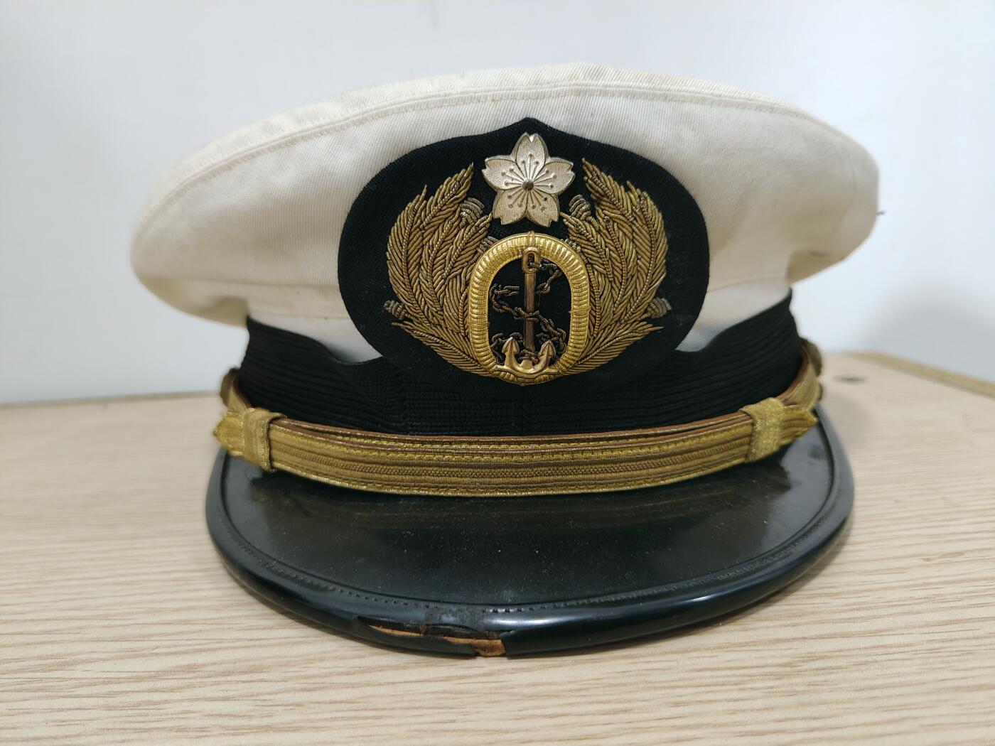 全场0元起拍 第180期 咸鱼国勋章拍卖专场 8月7日（周三）下午6：00开始 日本海自尉官大檐帽 头围57