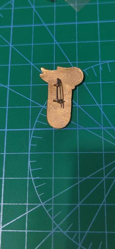 毛主席像章、徽章拍场，都是精品小章 🔥🔥斗私批修火炬纪念章