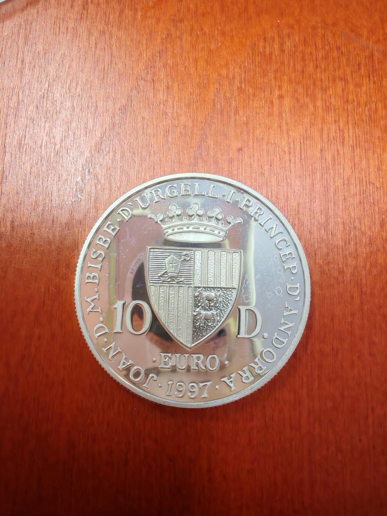 长老汇龙年精选第十八场拍卖 1997安道尔罗马条约40周年10第纳尔精制银币，2.5万枚