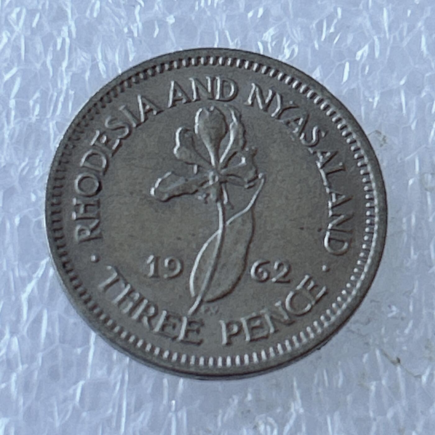 第一海外回流一元起拍收藏 散币专场 第107期 罗德西亚和尼亚萨兰1962年3便士