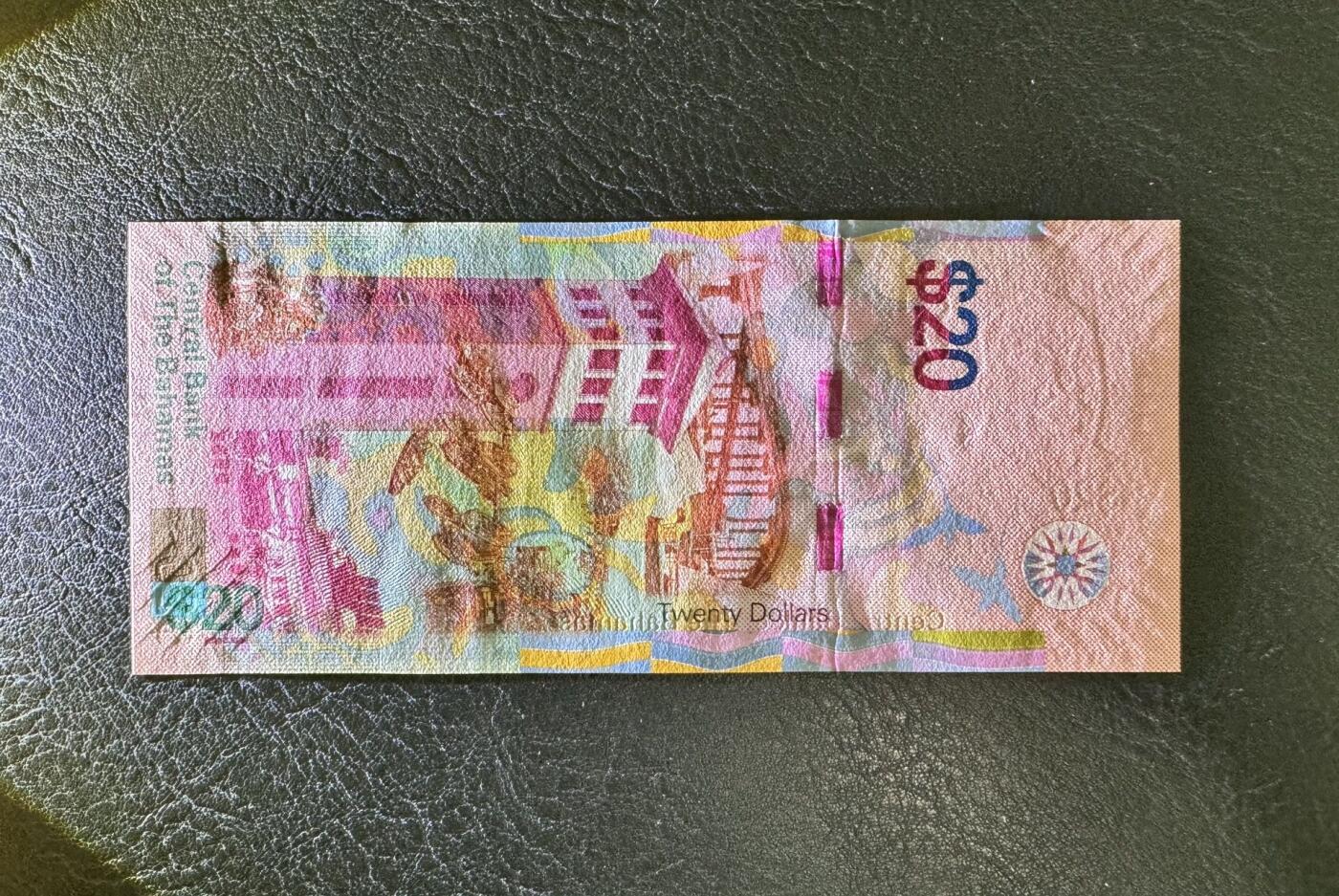 收藏联盟Quantum Auction 第366期拍卖  巴哈马2018年20元 品相全新UNC 号码无47 第一任巴哈马总督麦洛·鲍顿·巴特勒