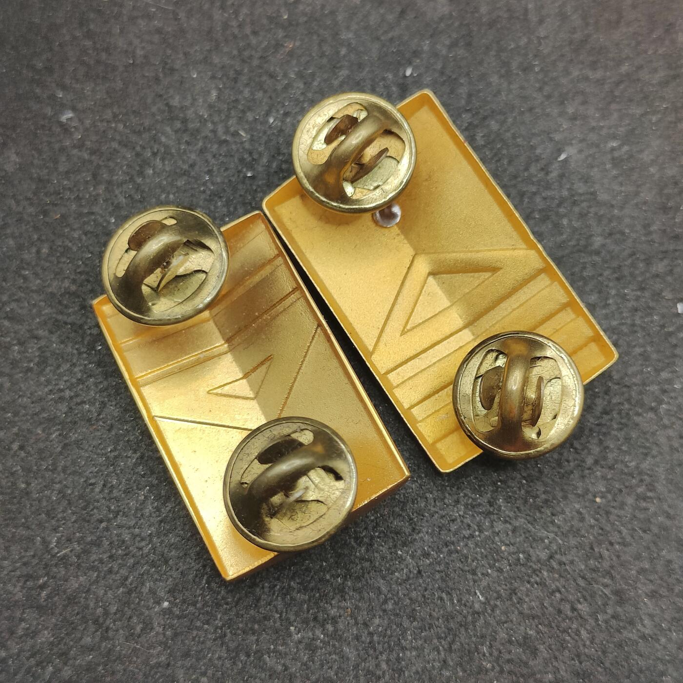 全场0元起拍 第180期 咸鱼国勋章拍卖专场 8月7日（周三）下午6：00开始 日本陆自曹士阶级章