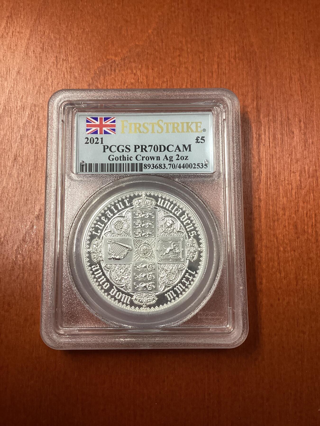 长老汇龙年精选第十八场拍卖 2021 英国经典复刻系列之哥特四分徽章5英镑2盎司精制银币，PCGS PR70DCAM，首期标，盒证全，很贵的品种，裸币5000多元
