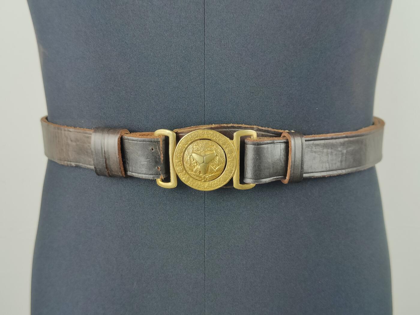 全场0元起拍 第180期 咸鱼国勋章拍卖专场 8月7日（周三）下午6：00开始 日本早期 战前消防组真皮腰带，可调节最长100CM