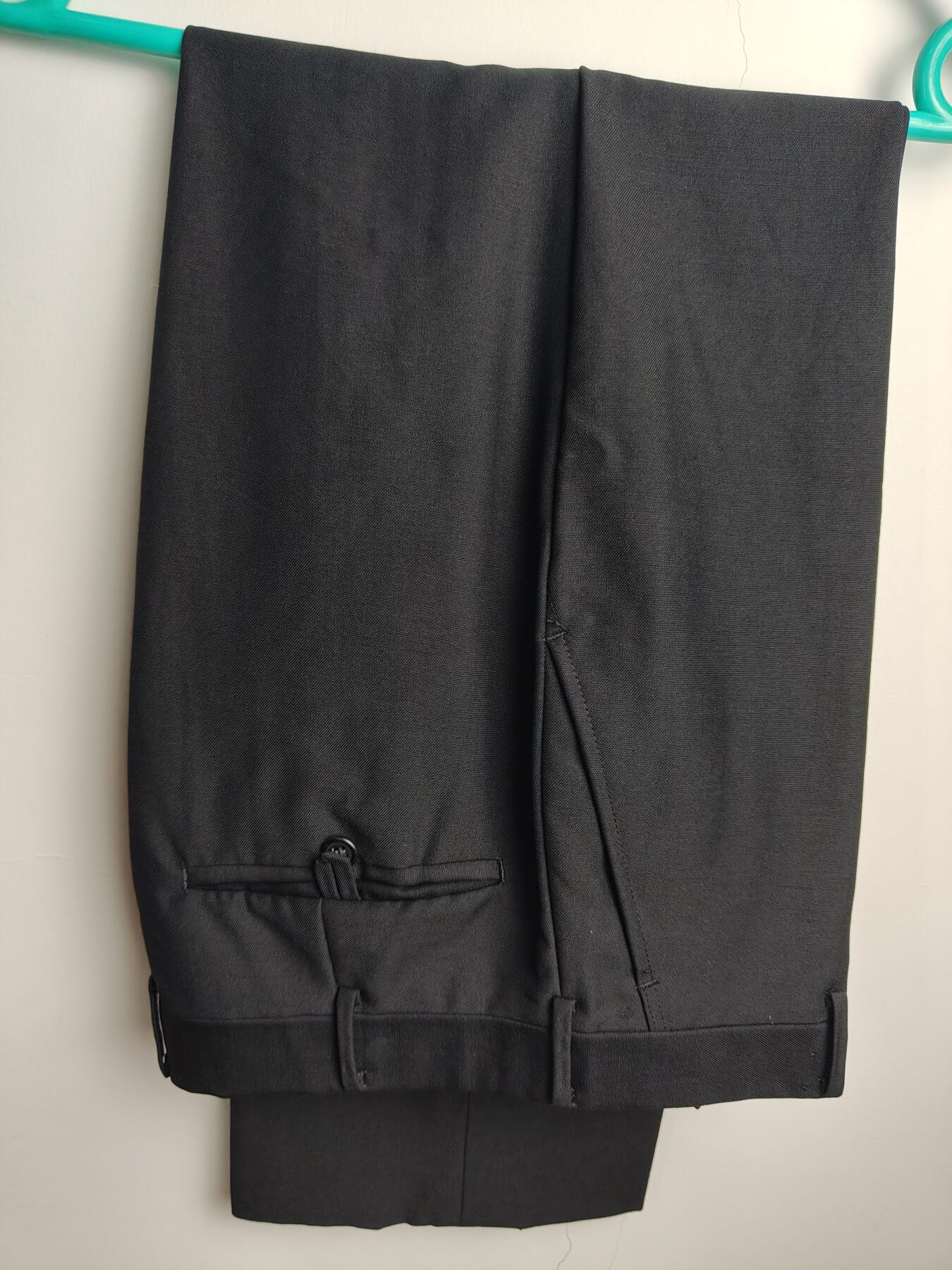 全场0元起拍 第180期 咸鱼国勋章拍卖专场 8月7日（周三）下午6：00开始 日本海自一等海尉常服一套 胸围108 肩宽45 衣长73 袖长55 腰围80 裤长99