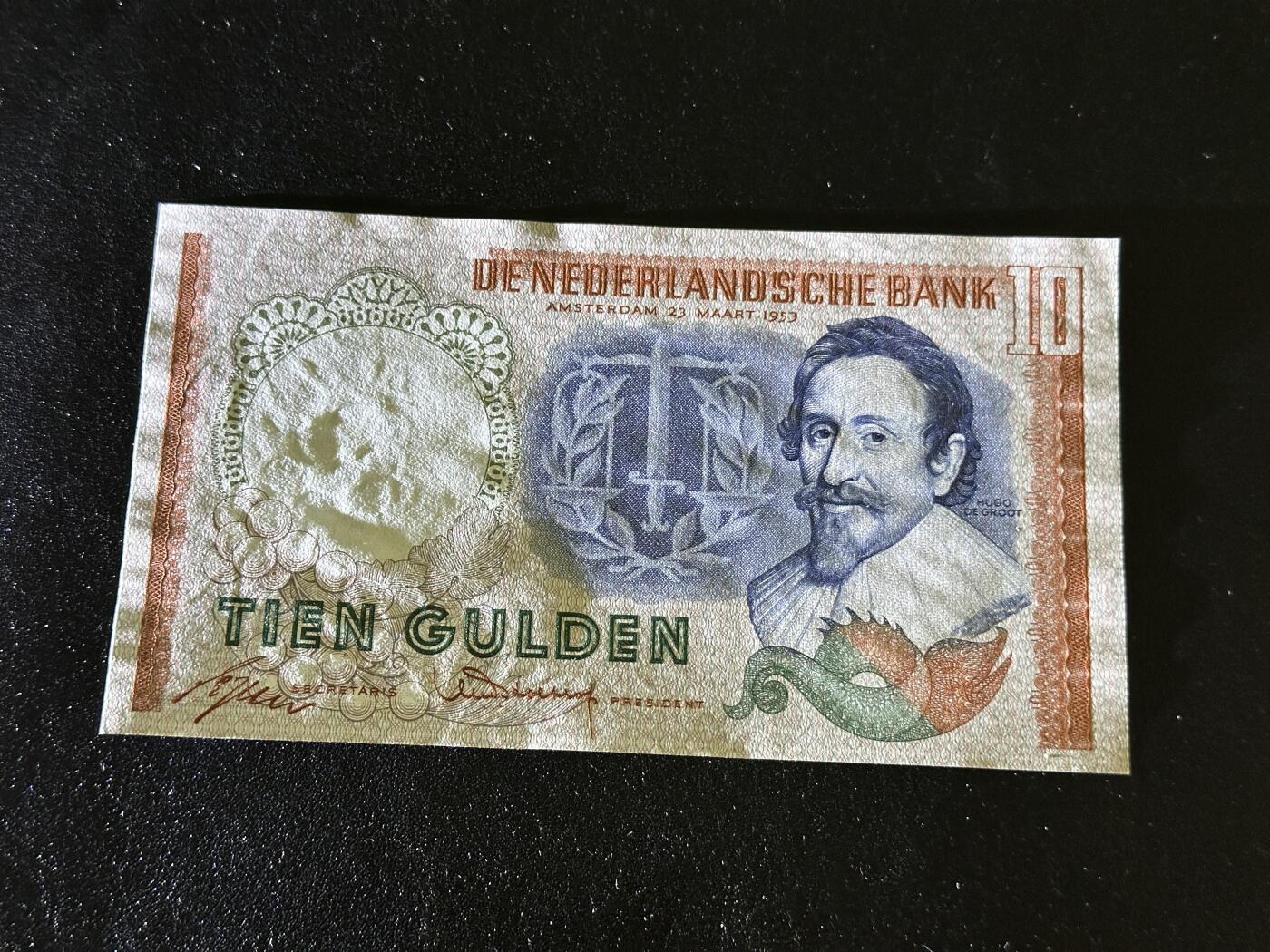 《外钞收藏家》第三百九十九期 1953年荷兰10盾 全新UNC