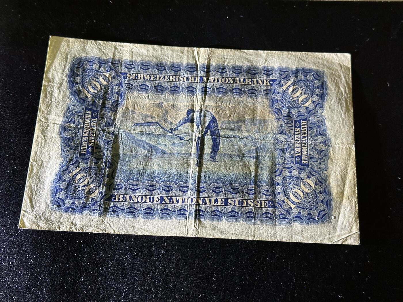 《外钞收藏家》第三百九十九期 1927年瑞士100法郎 非全新 品相如图
