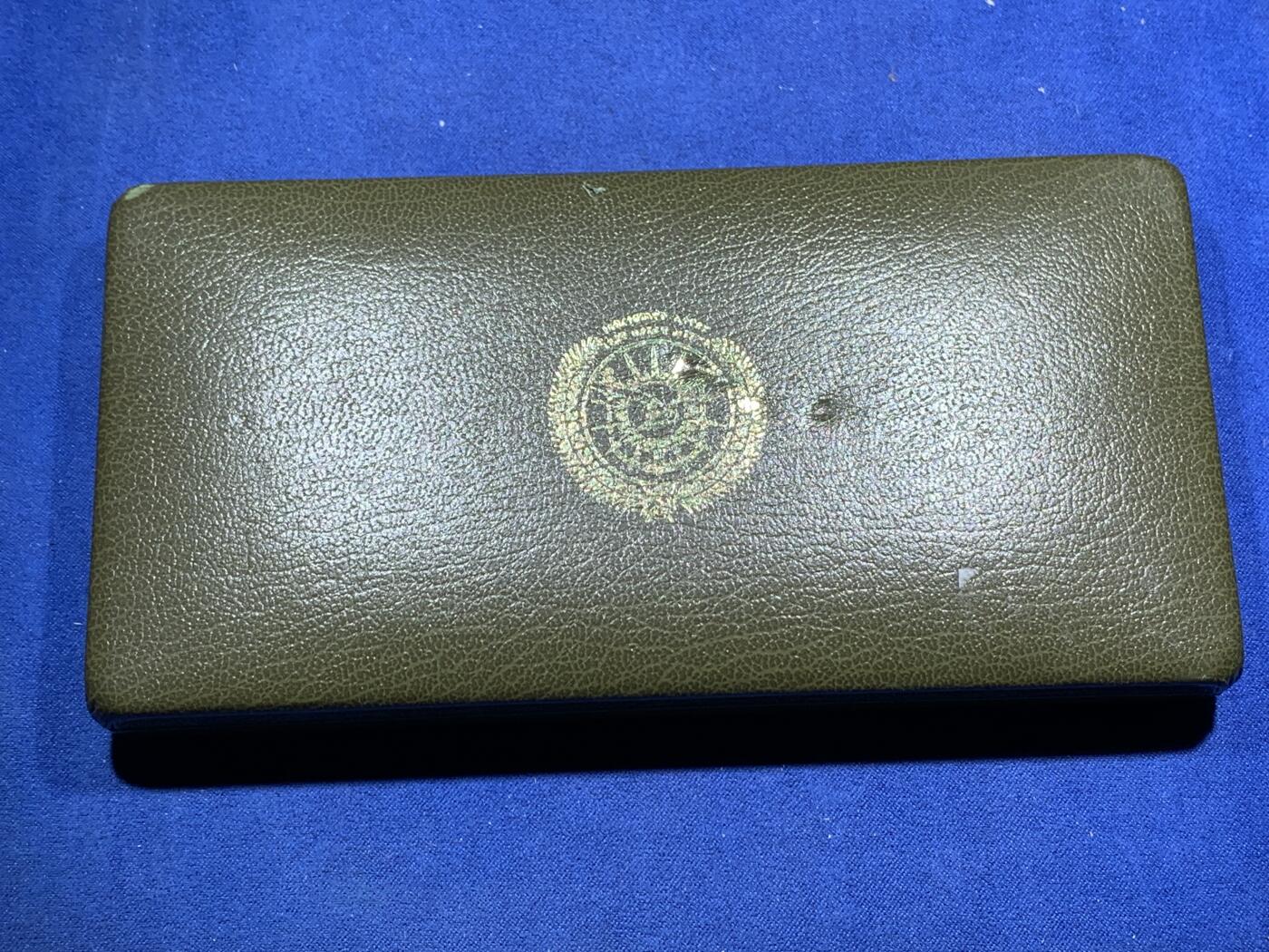 《竞宝斋》第295场- 周日，周一  2场连拍 （全场包邮） 1977 埃塞俄比亚精制套币 原盒带证书 保存极为玩好 全新无氧化 市价高